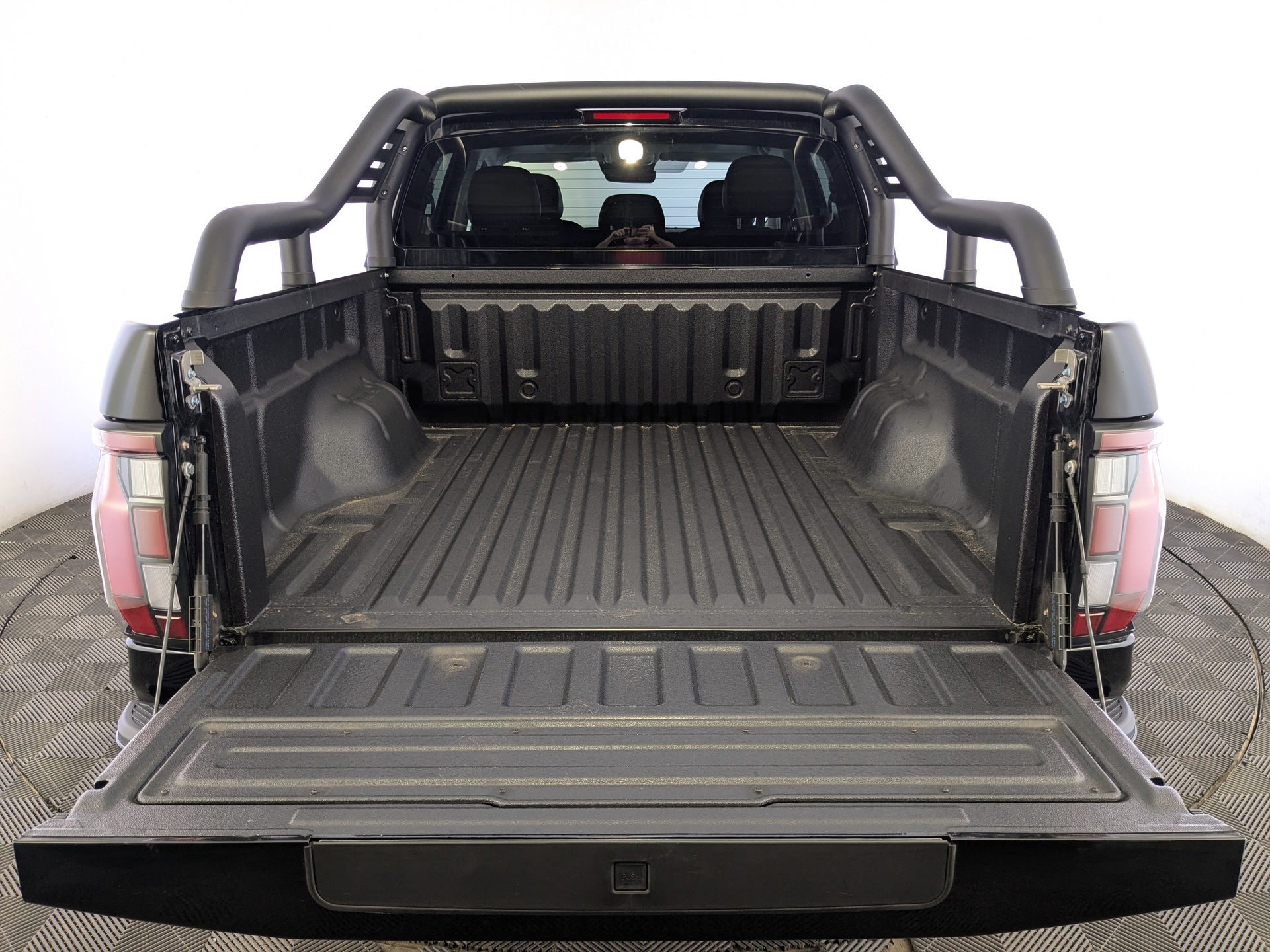 Фото Foton Tunland V9 Prestige 2.0TD/159 8АT 4WD