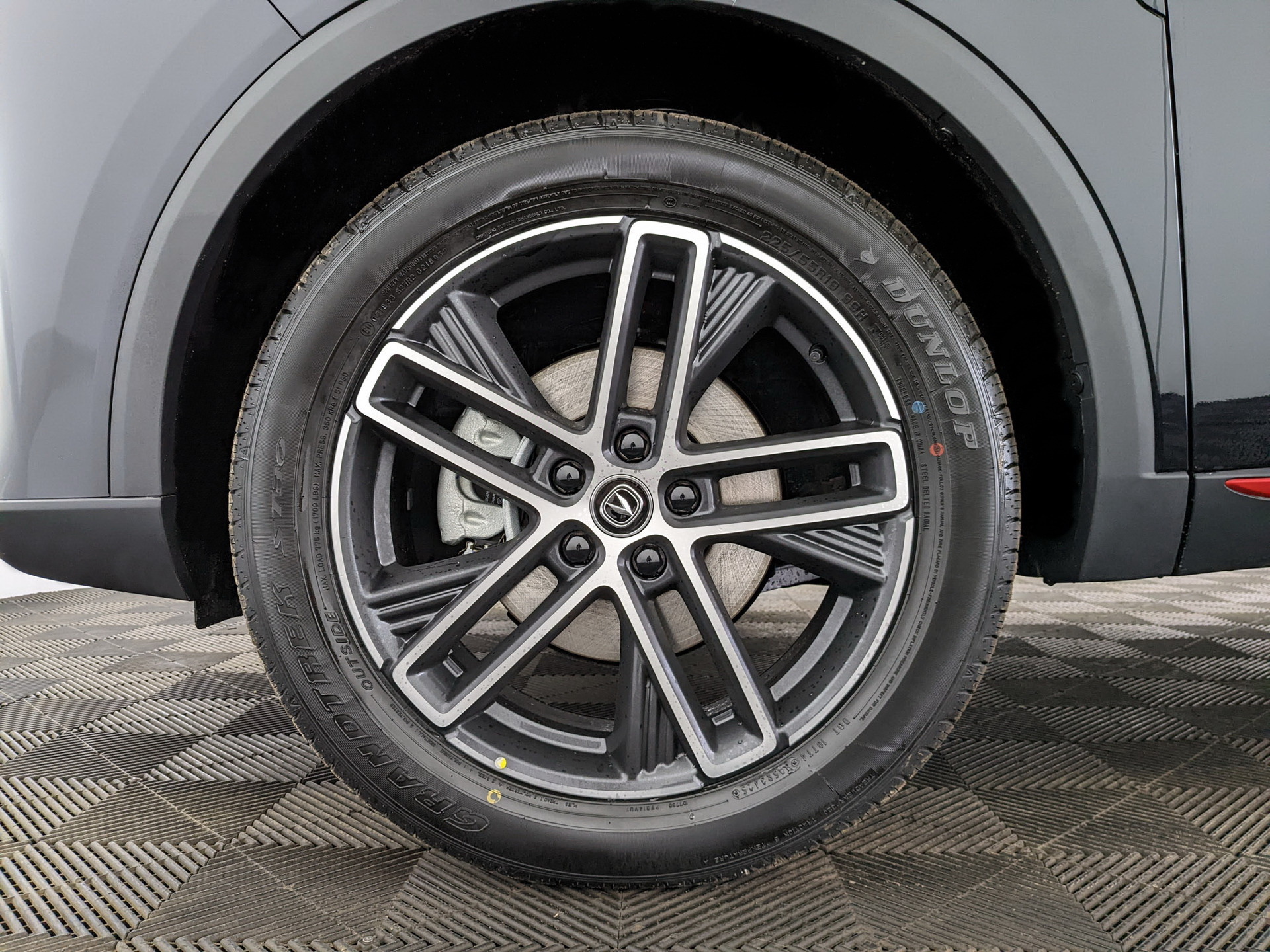 Фото Changan UNI-S Техно 1.5T/181 7RT Передний привод