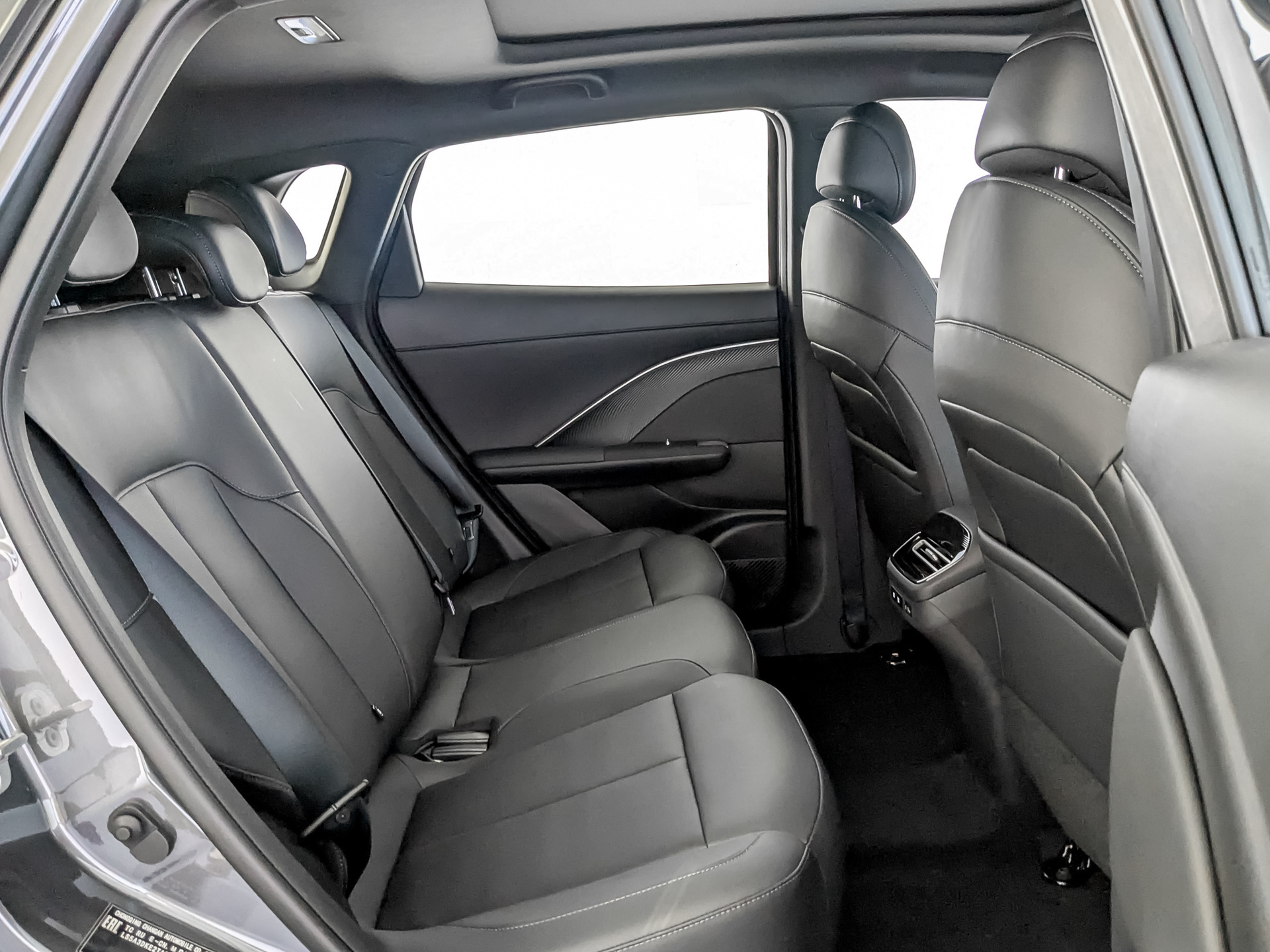 Фото Changan UNI-S Техно 1.5T/181 7RT Полный привод