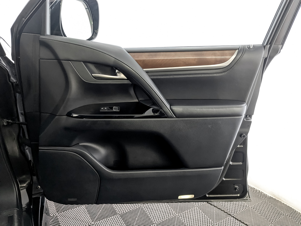 Фото Lexus LX с пробегом 104729 км