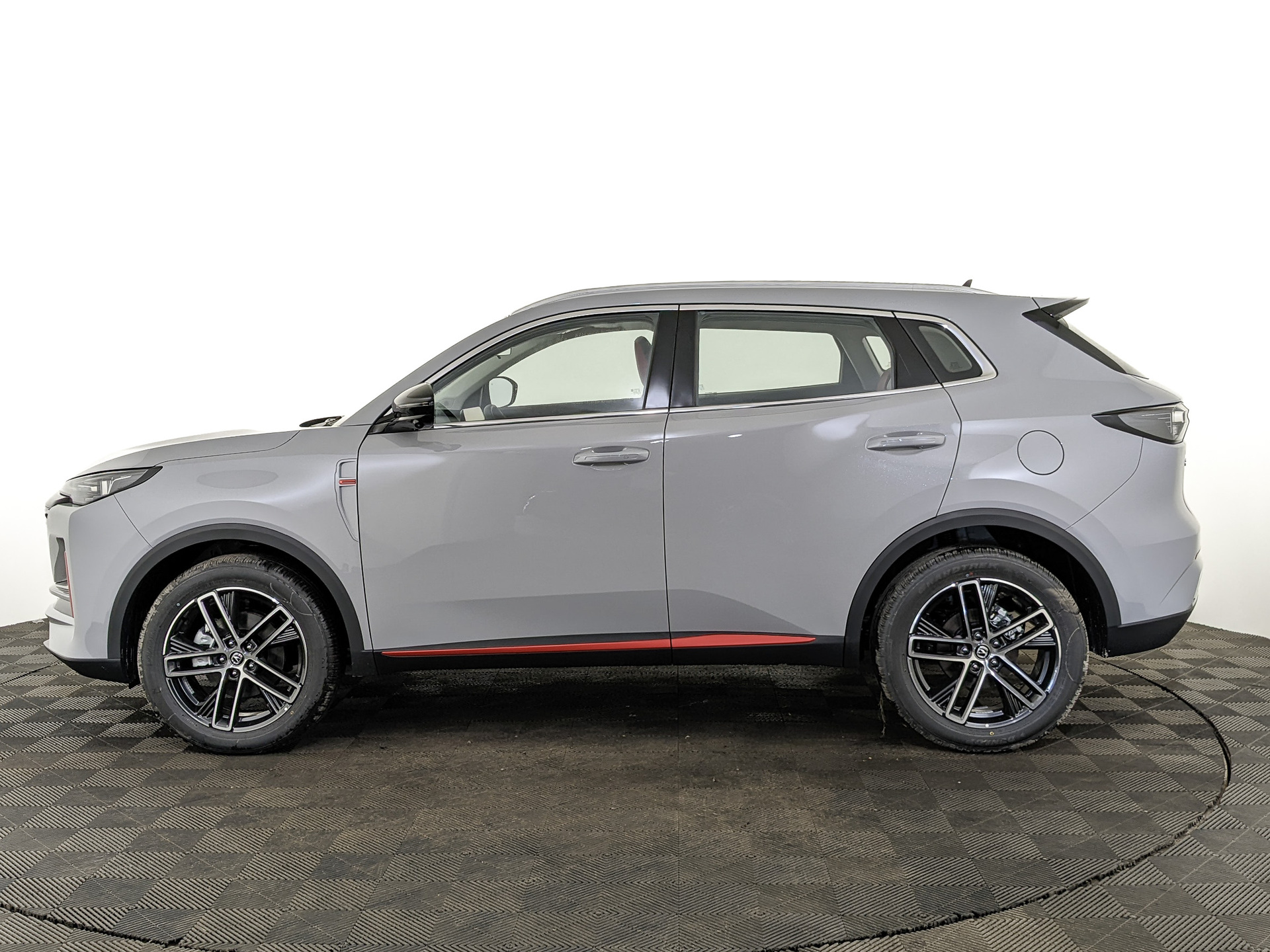 Фото Changan UNI-S Техно 1.5T/181 7RT Передний привод