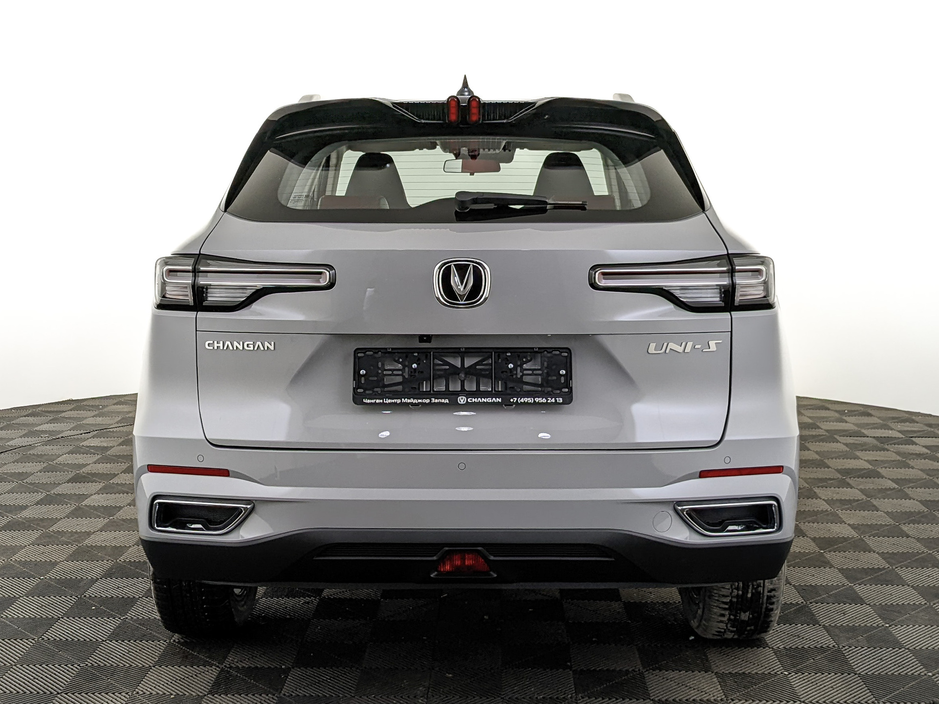 Фото Changan UNI-S Техно 1.5T/181 7RT Передний привод
