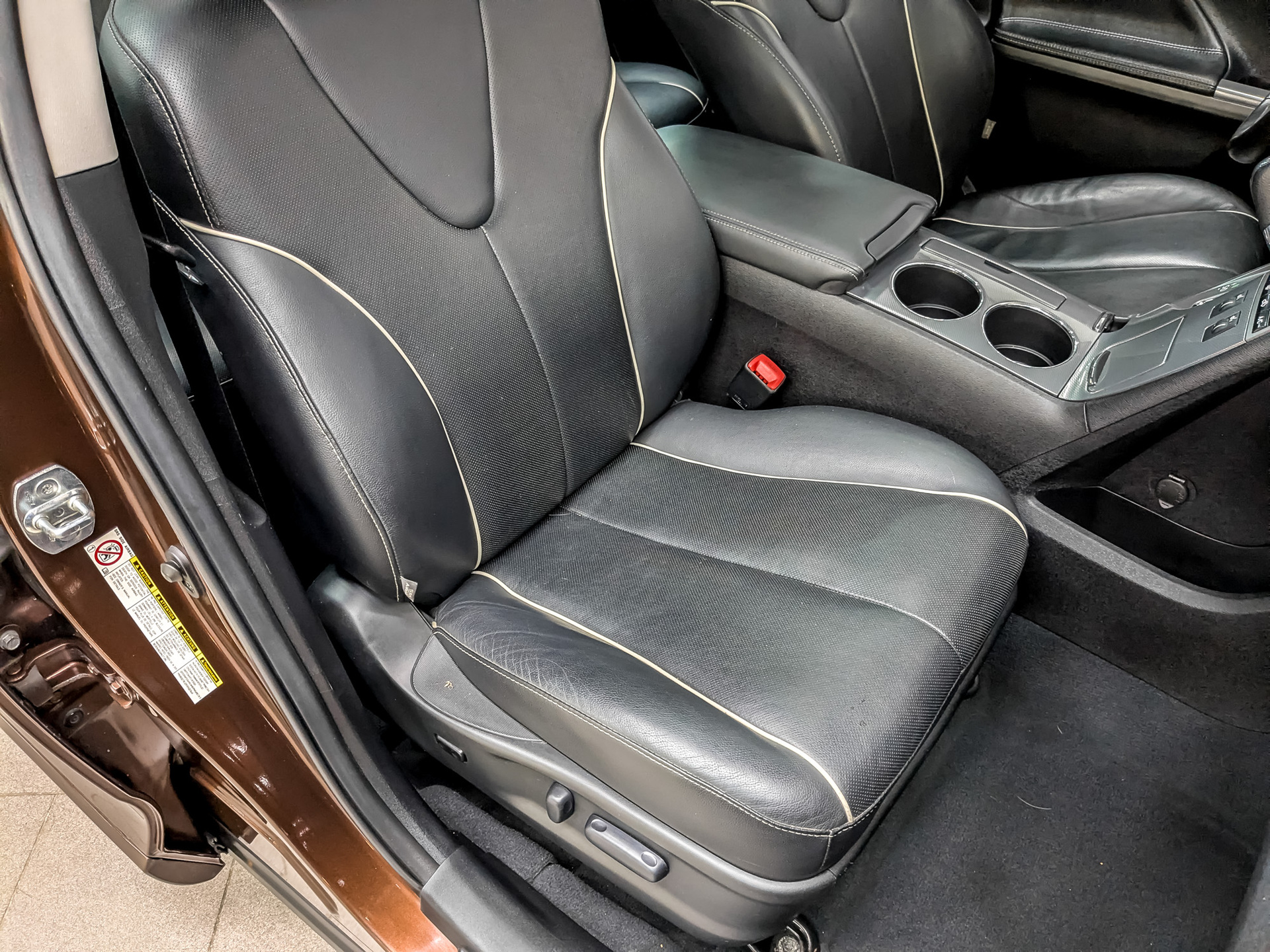 TOYOTA Venza 2.70 (185 л.с), автомат, 2014, пробег 150 175 км