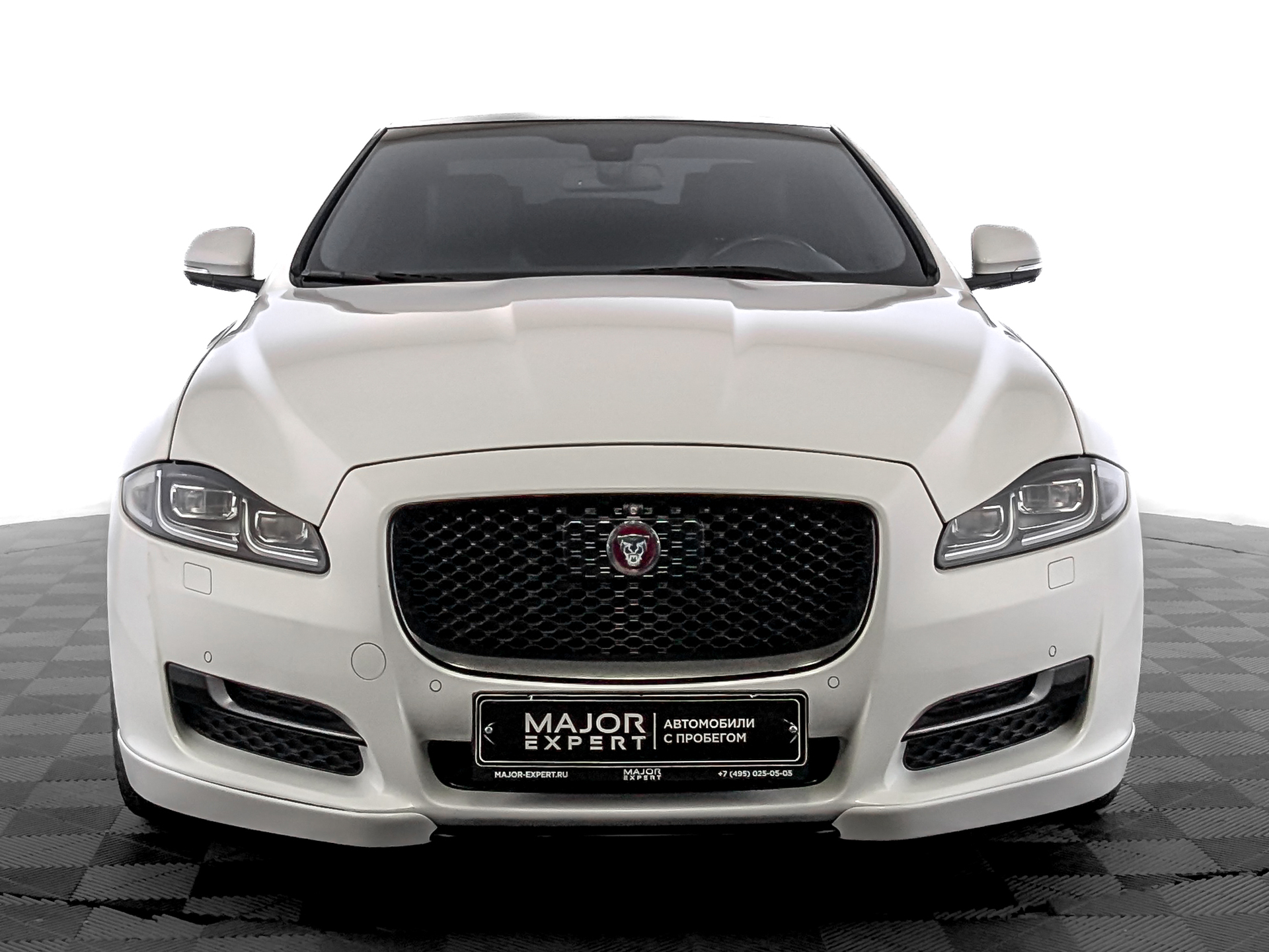 JAGUAR XJ 3.00 (340 л.с), автомат, 2016, пробег 40 122 км