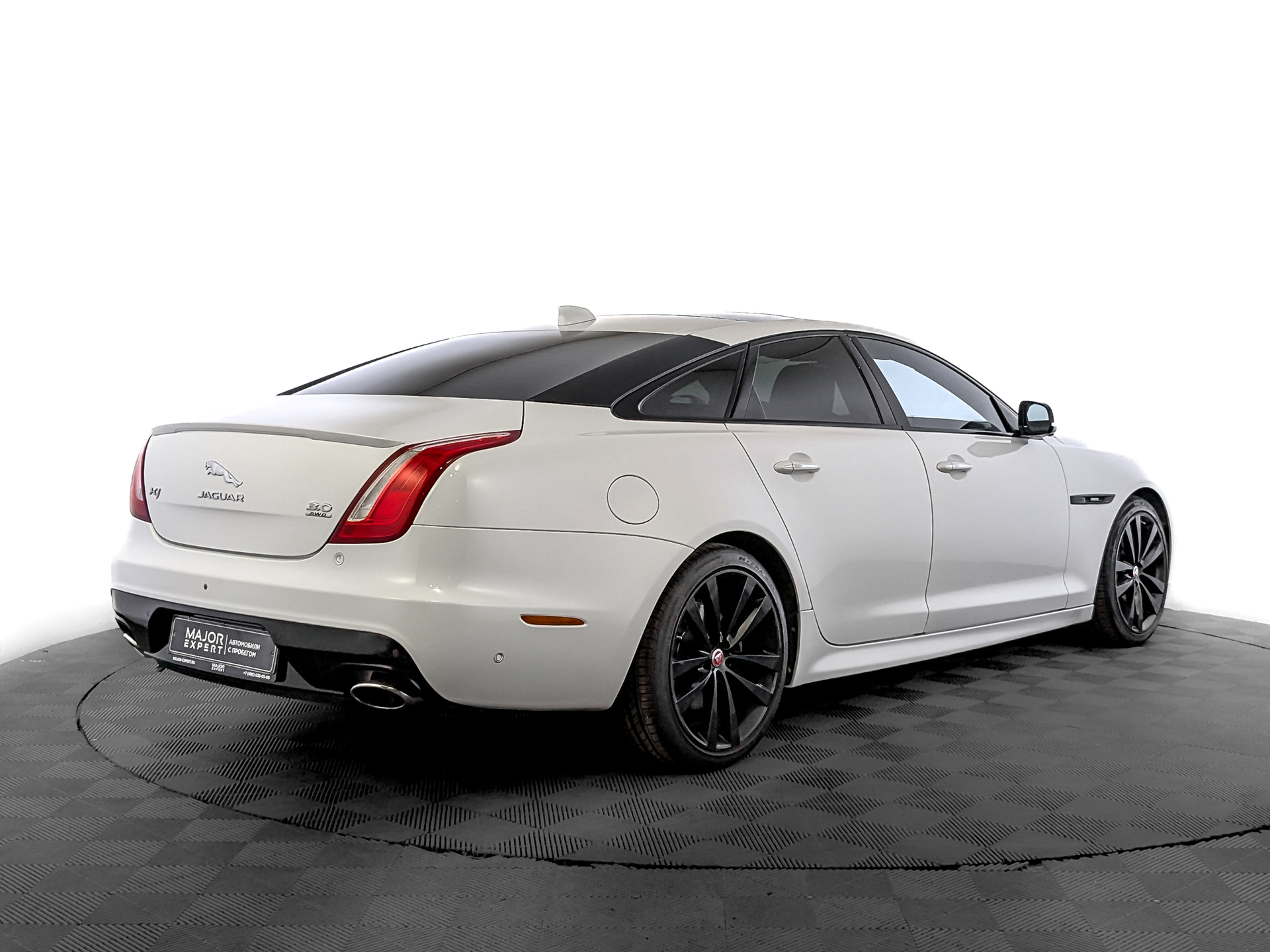 JAGUAR XJ 3.00 (340 л.с), автомат, 2016, пробег 40 122 км