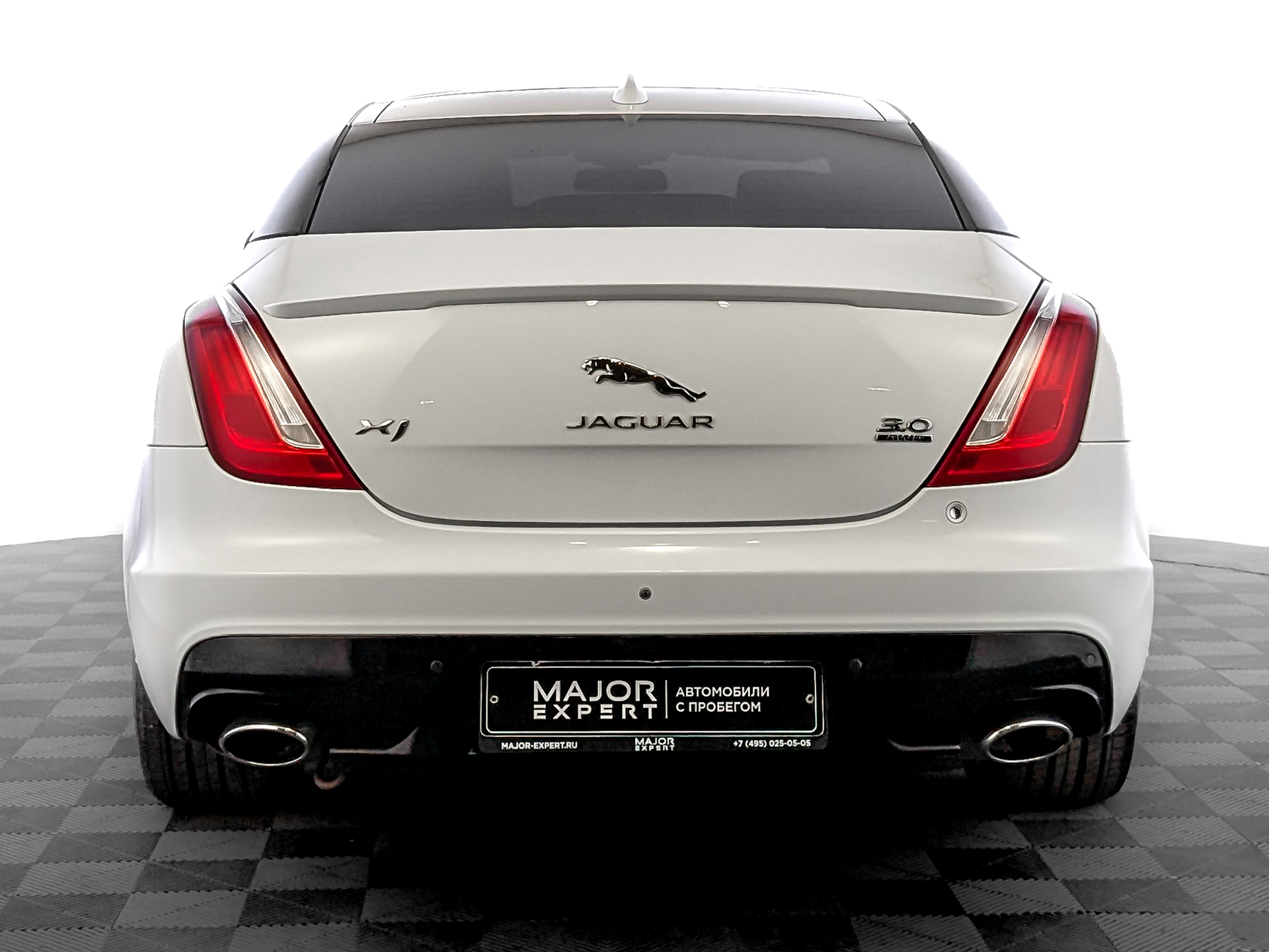 JAGUAR XJ 3.00 (340 л.с), автомат, 2016, пробег 40 122 км