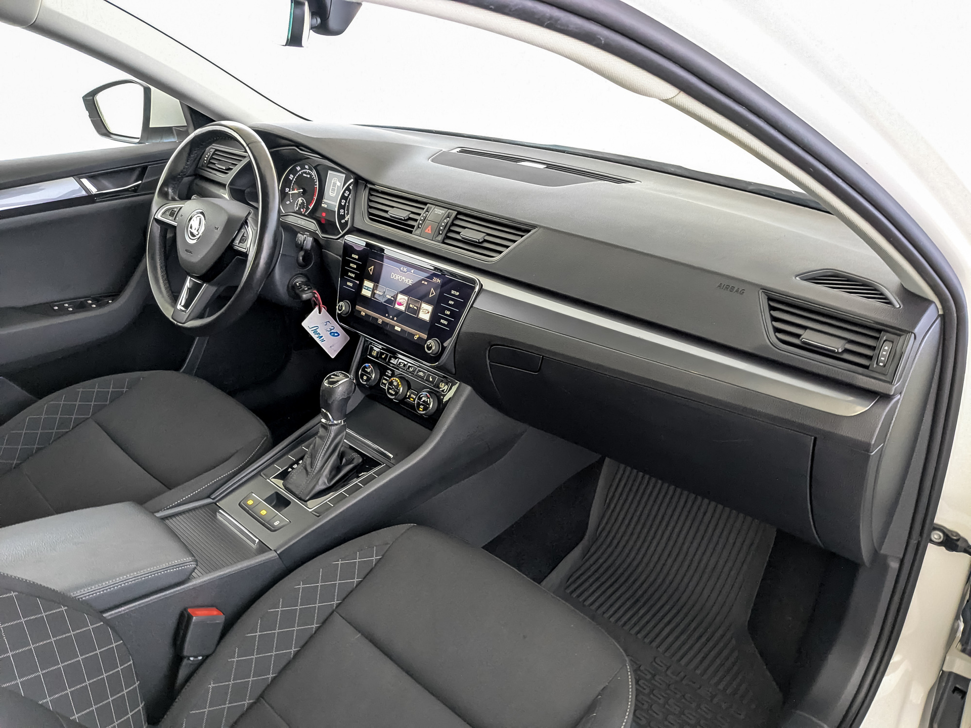 SKODA Superb 1.40 (150 л.с), автомат, 2019, пробег 94 130 км