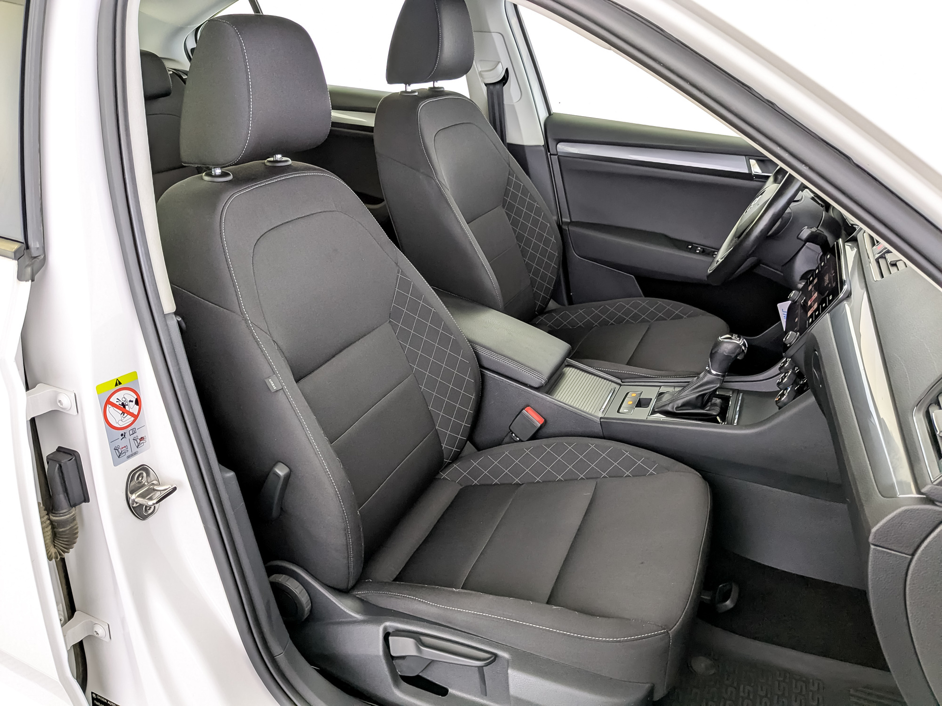 SKODA Superb 1.40 (150 л.с), автомат, 2019, пробег 94 130 км