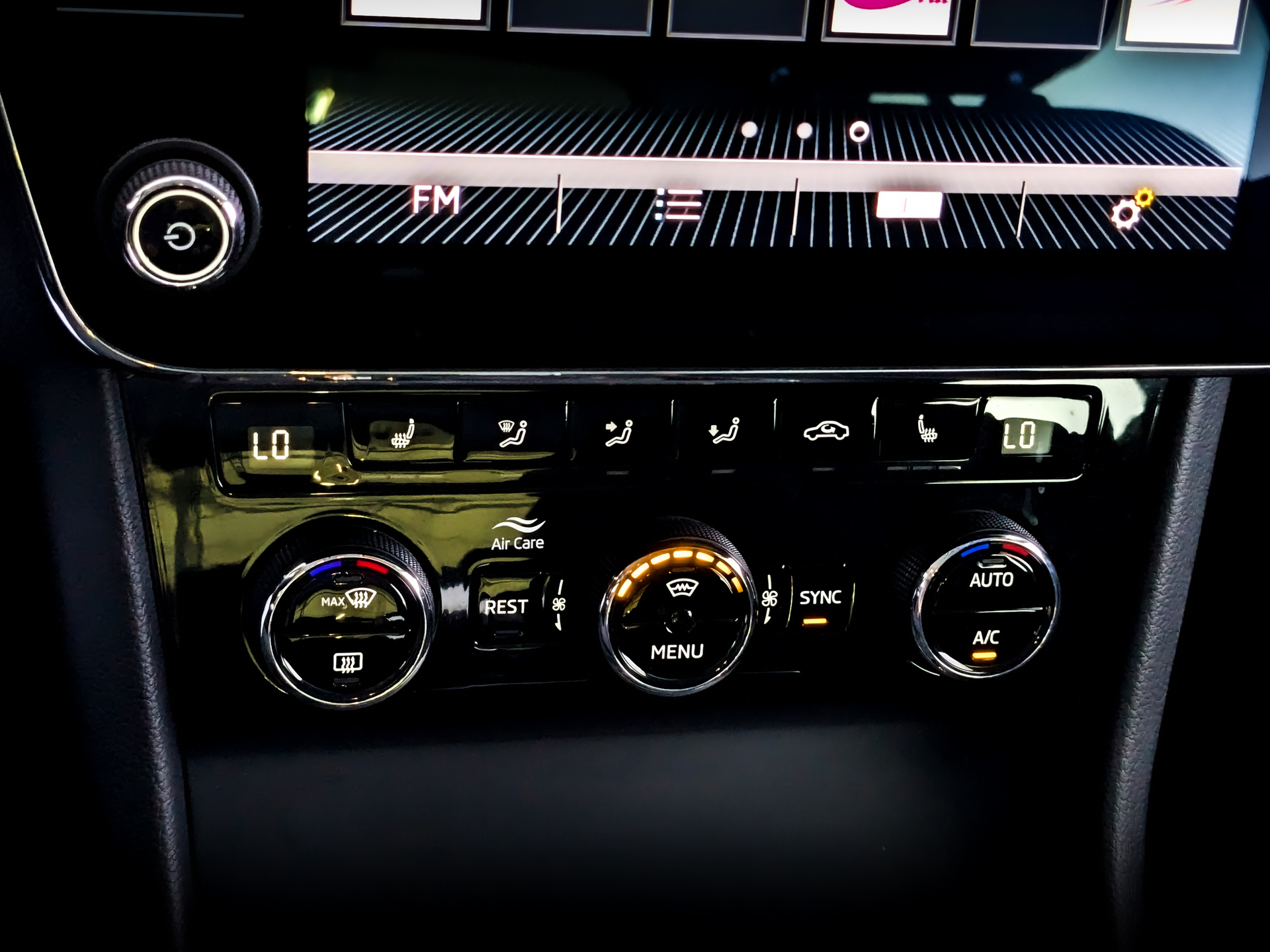 SKODA Superb 1.40 (150 л.с), автомат, 2019, пробег 94 130 км