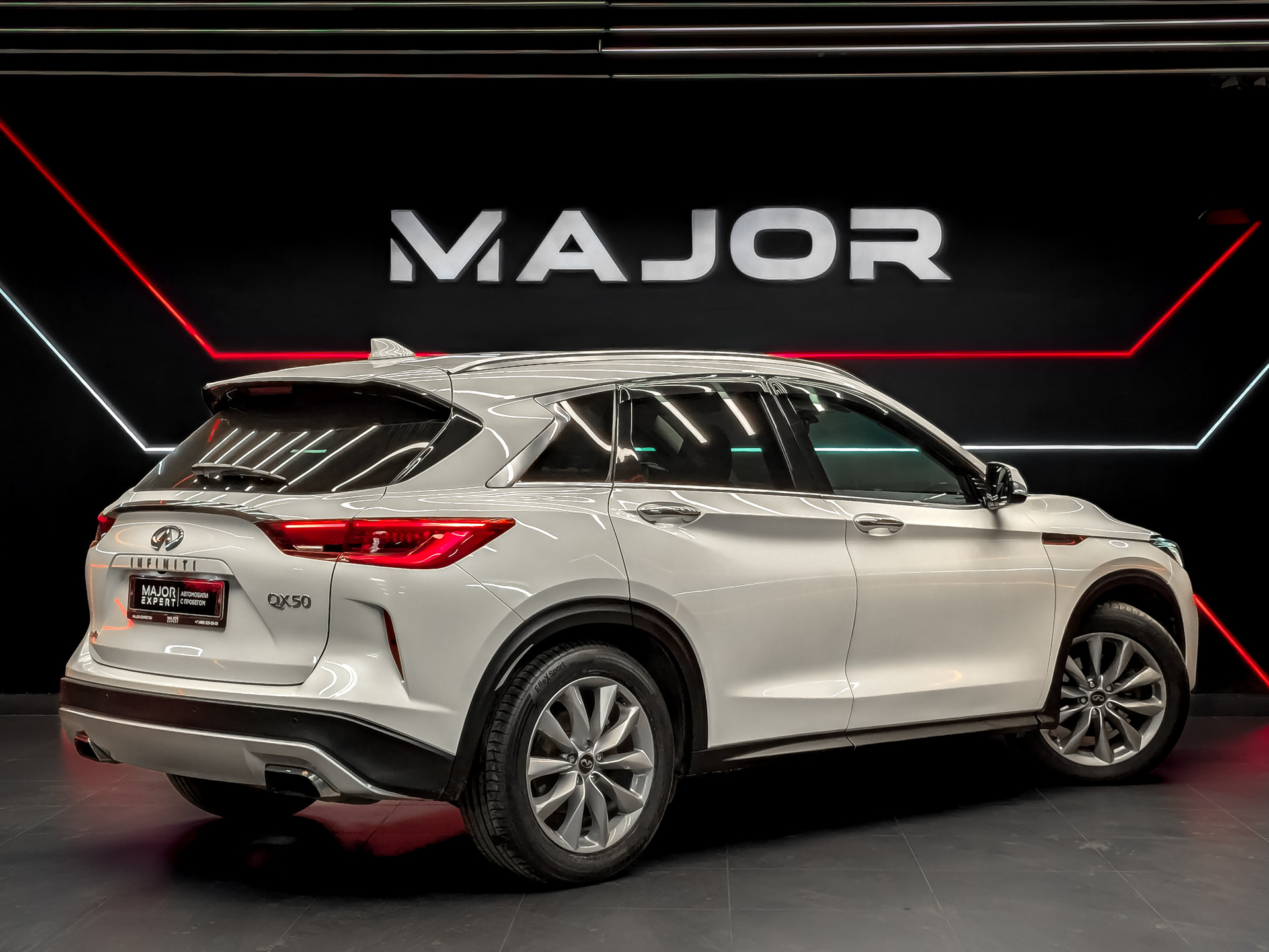 INFINITI QX50 2.00 (249 л.с), автомат, 2019, пробег 103 626 км