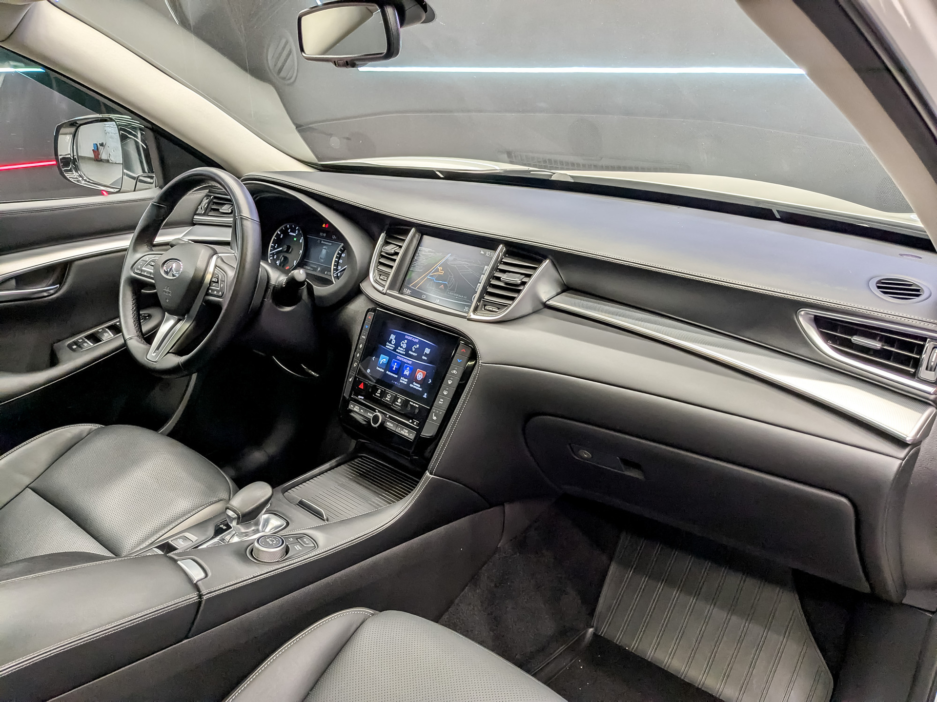 INFINITI QX50 2.00 (249 л.с), автомат, 2019, пробег 103 626 км