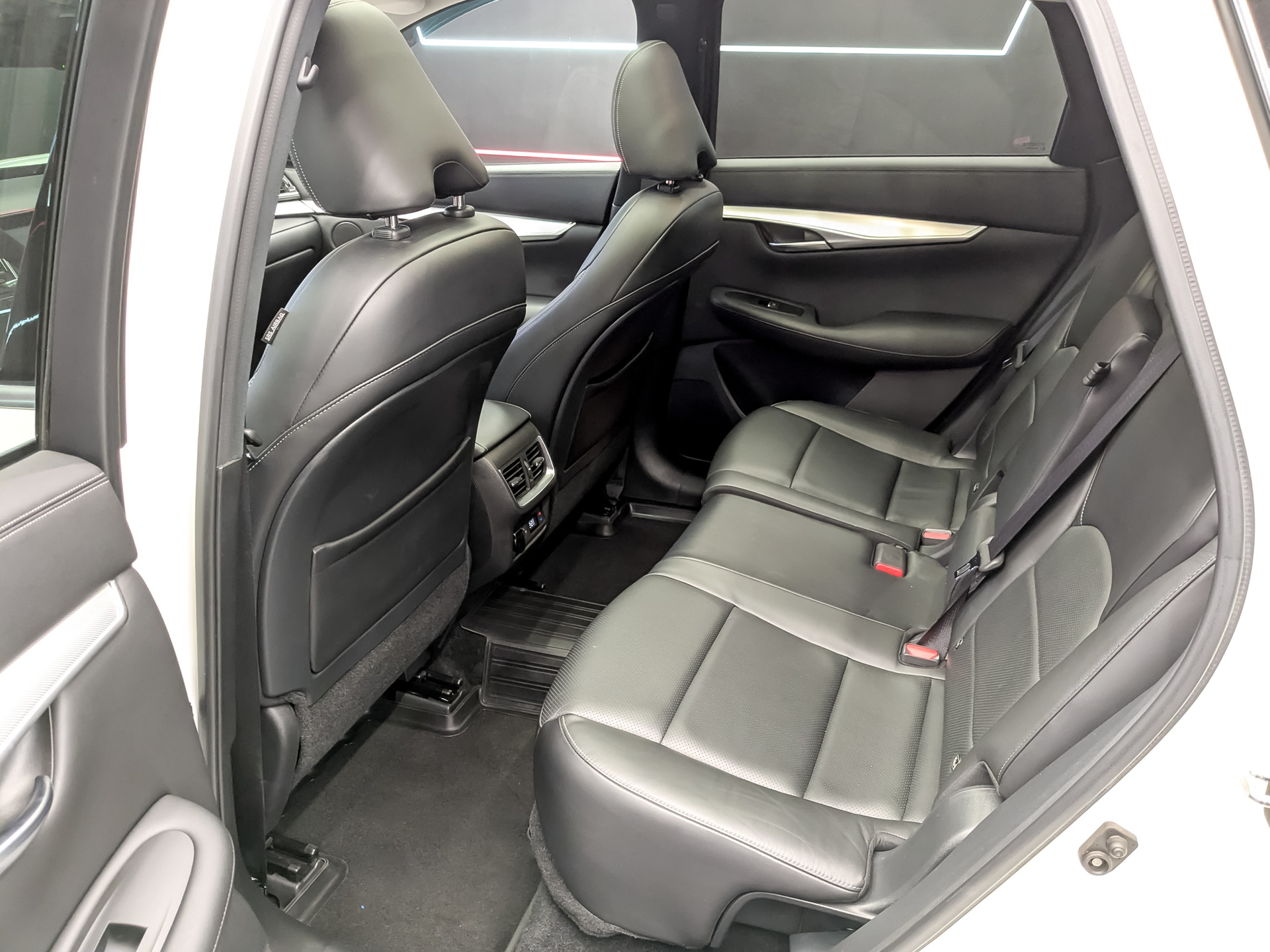 INFINITI QX50 2.00 (249 л.с), автомат, 2019, пробег 103 626 км