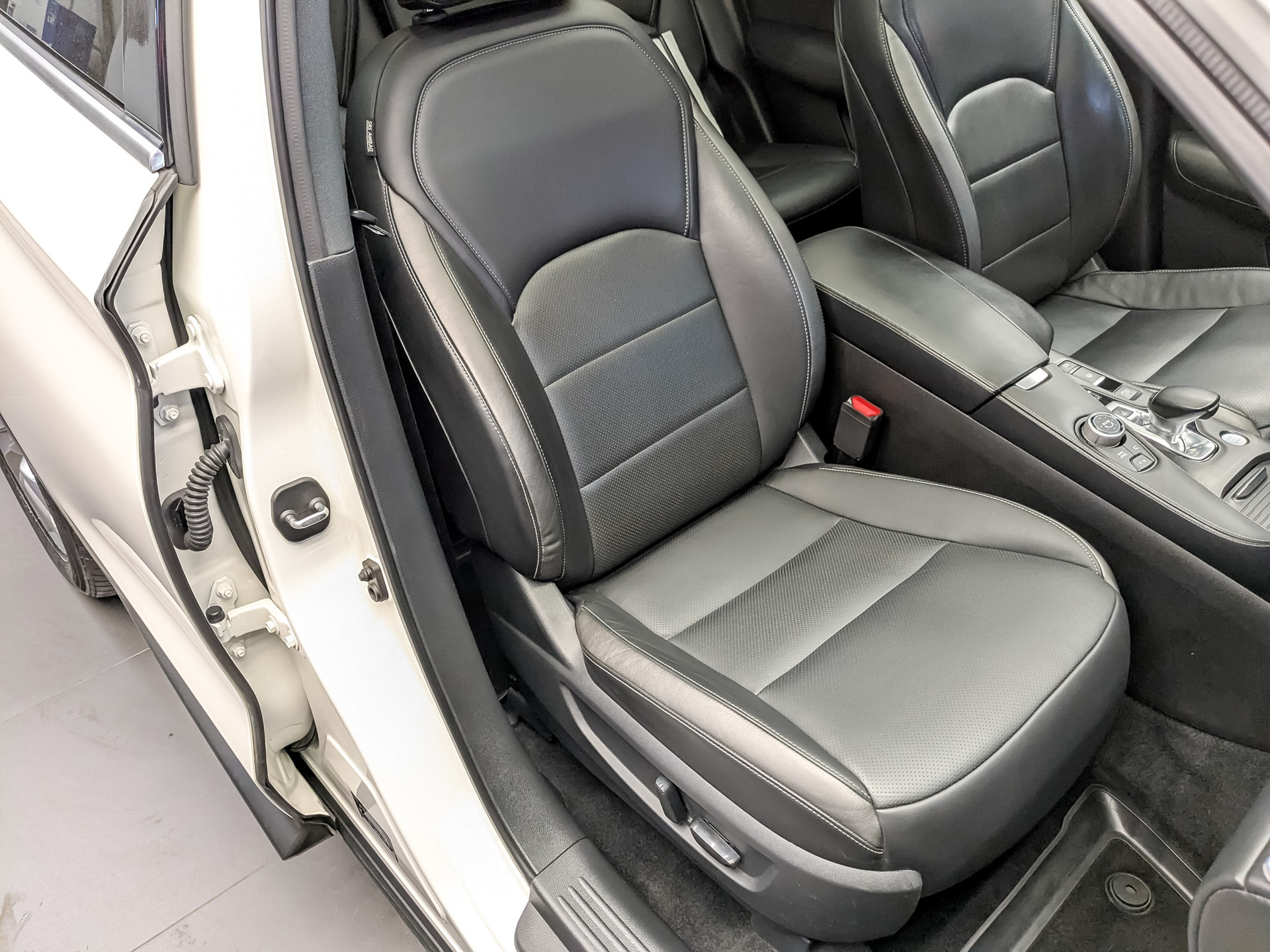 INFINITI QX50 2.00 (249 л.с), автомат, 2019, пробег 103 626 км