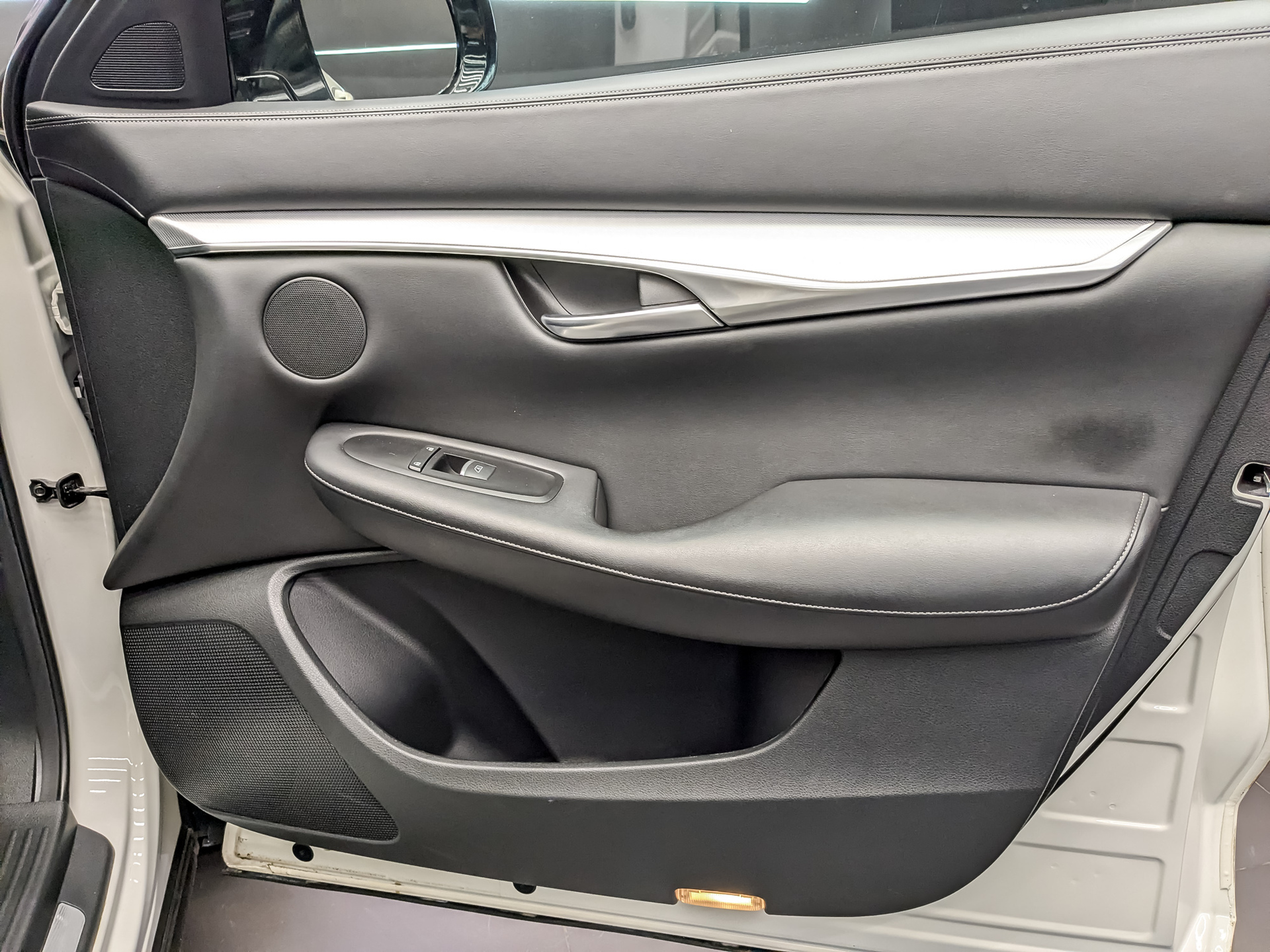 INFINITI QX50 2.00 (249 л.с), автомат, 2019, пробег 103 626 км