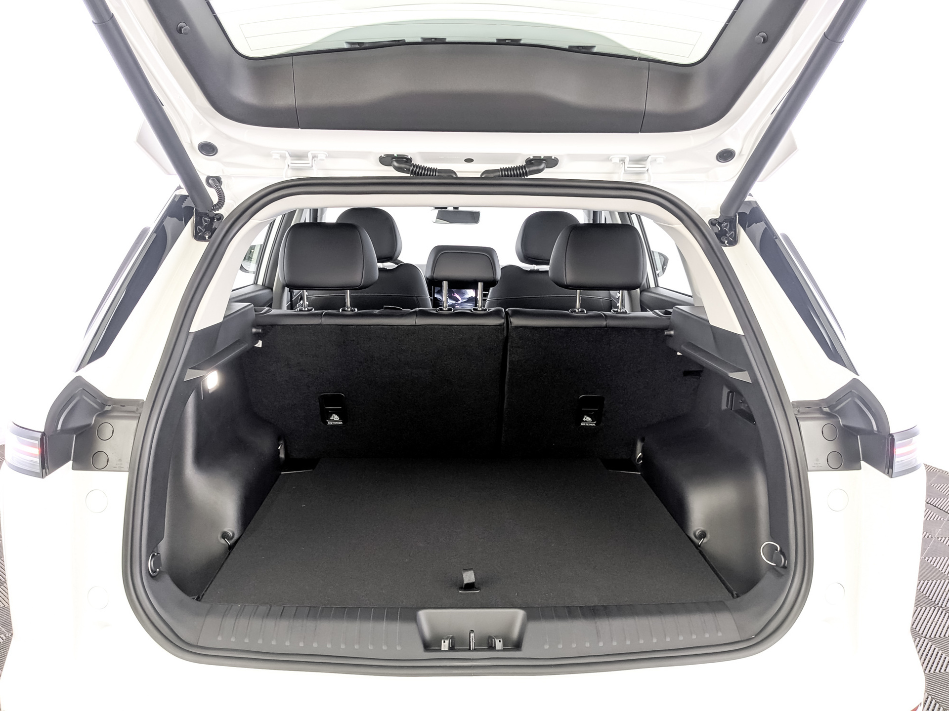 Фото Jeland J6 Престиж 1.5T/147 6RT 2WD