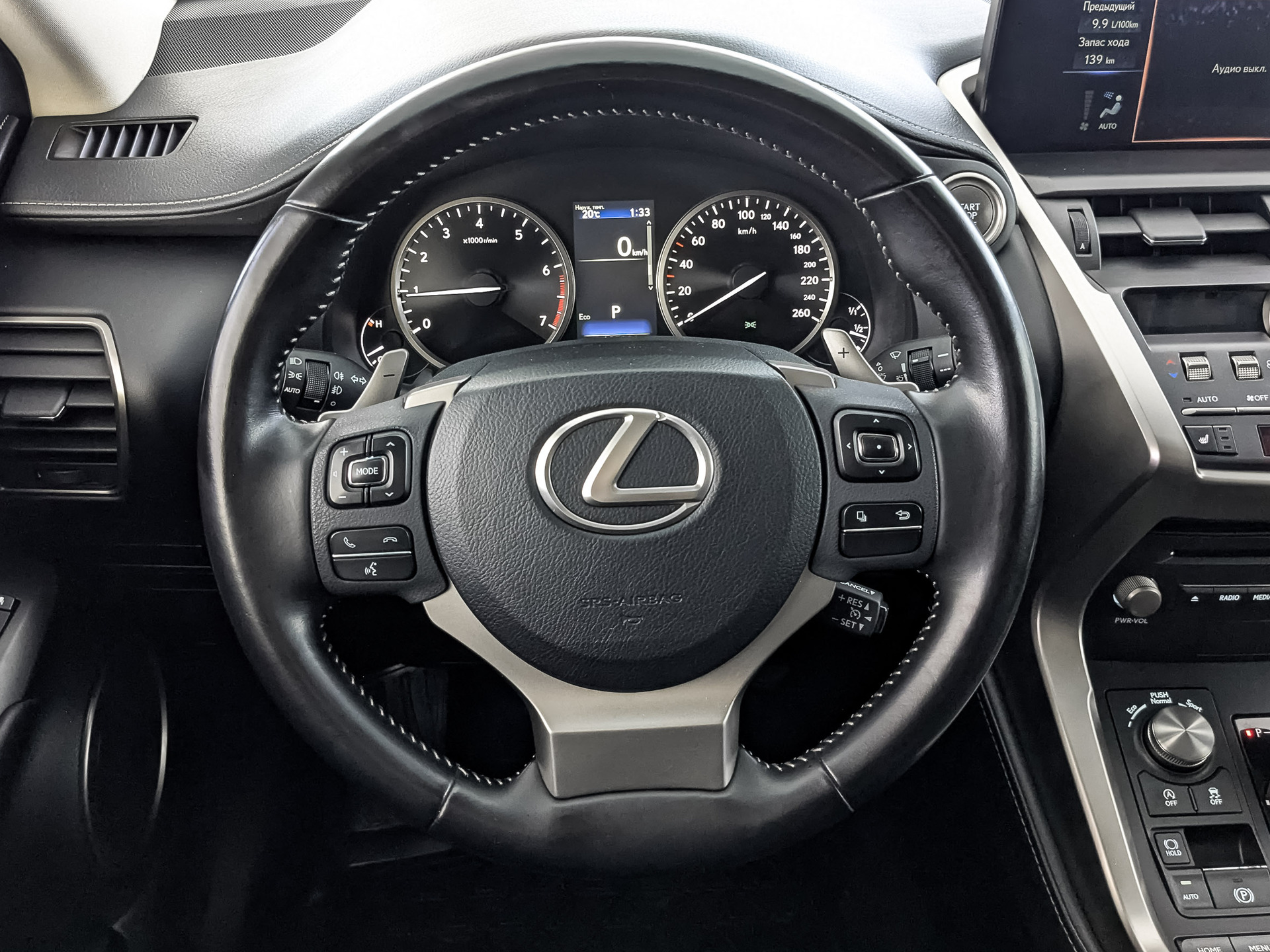LEXUS NX 2.00 (150 л.с), автомат, 2020, пробег 135 995 км