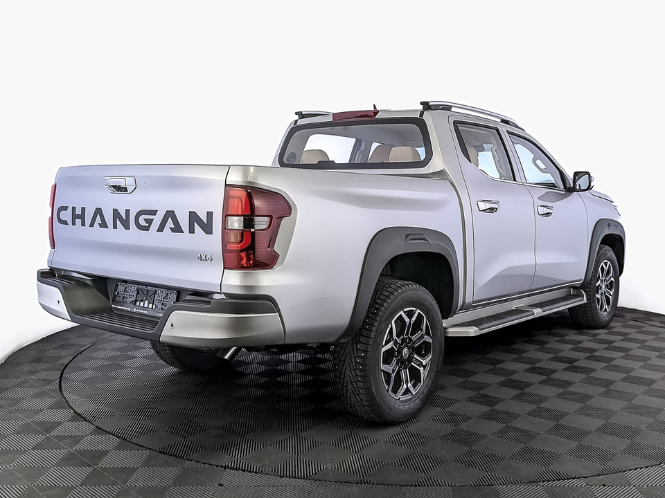 Changan Hunter Plus Люкс 2.0T/226 8AT Полный привод