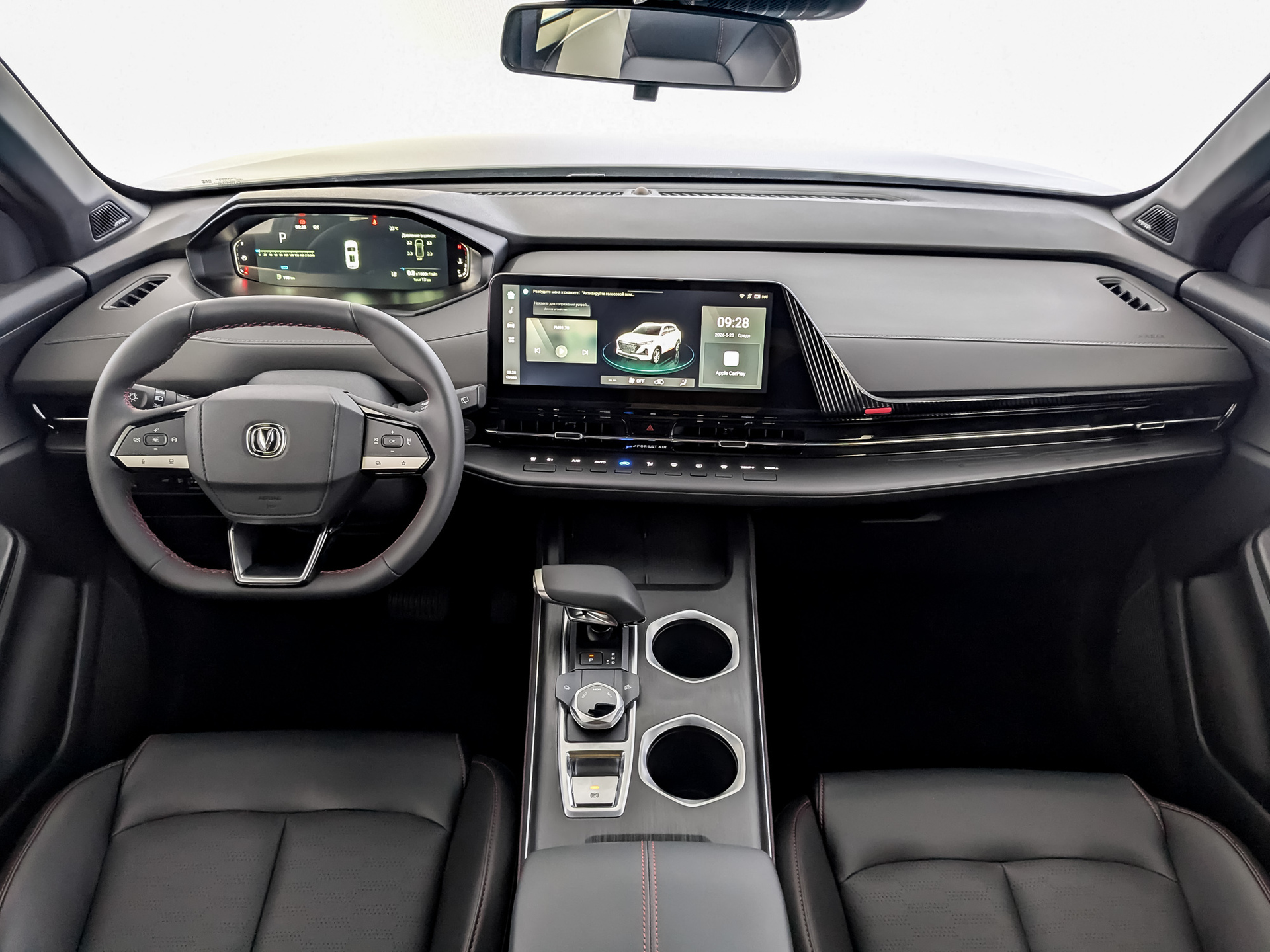 Фото Changan UNI-S Техно 1.5T/181 7RT Передний привод