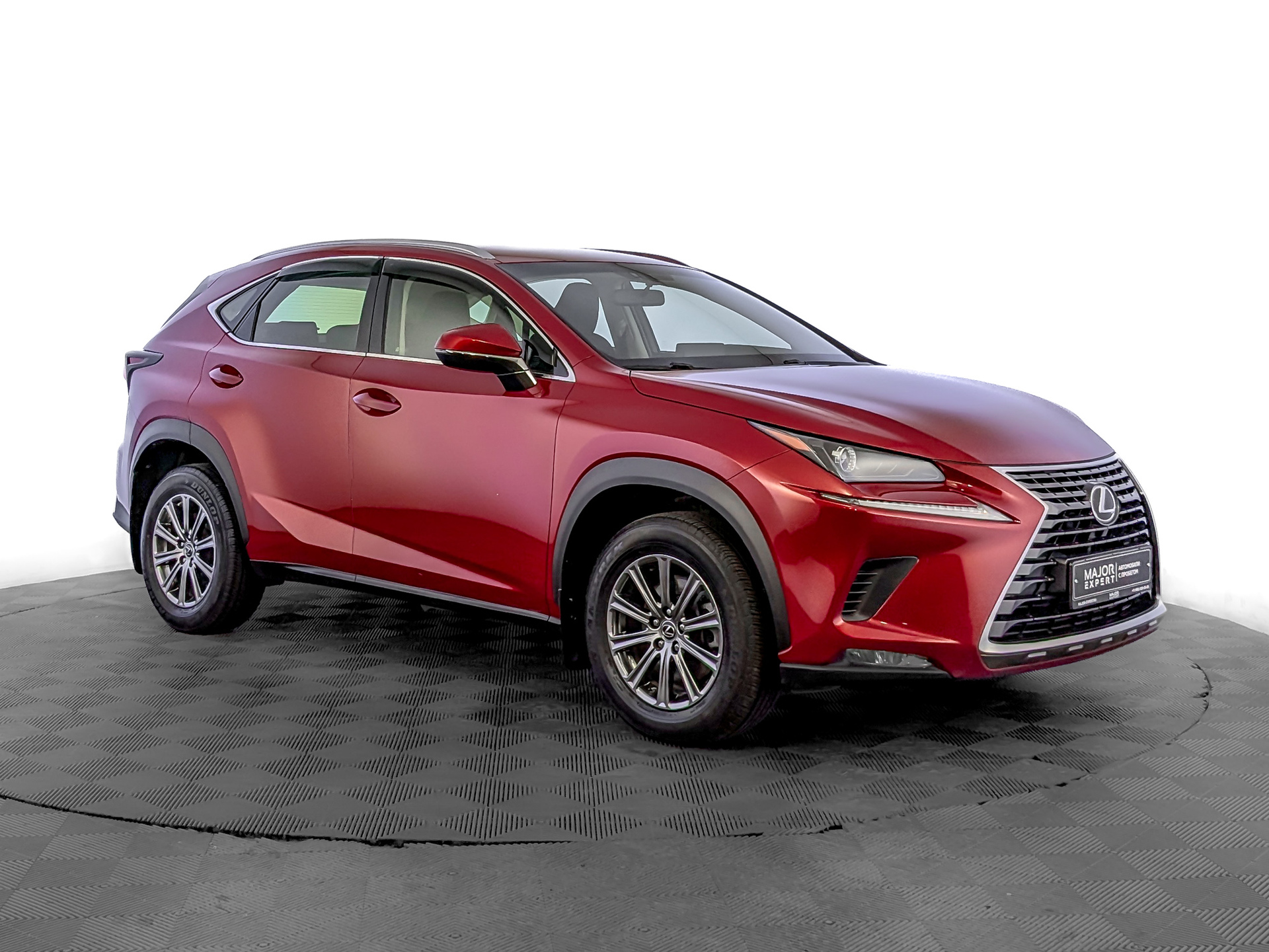 LEXUS NX 2.00 (150 л.с), автомат, 2020, пробег 111 913 км