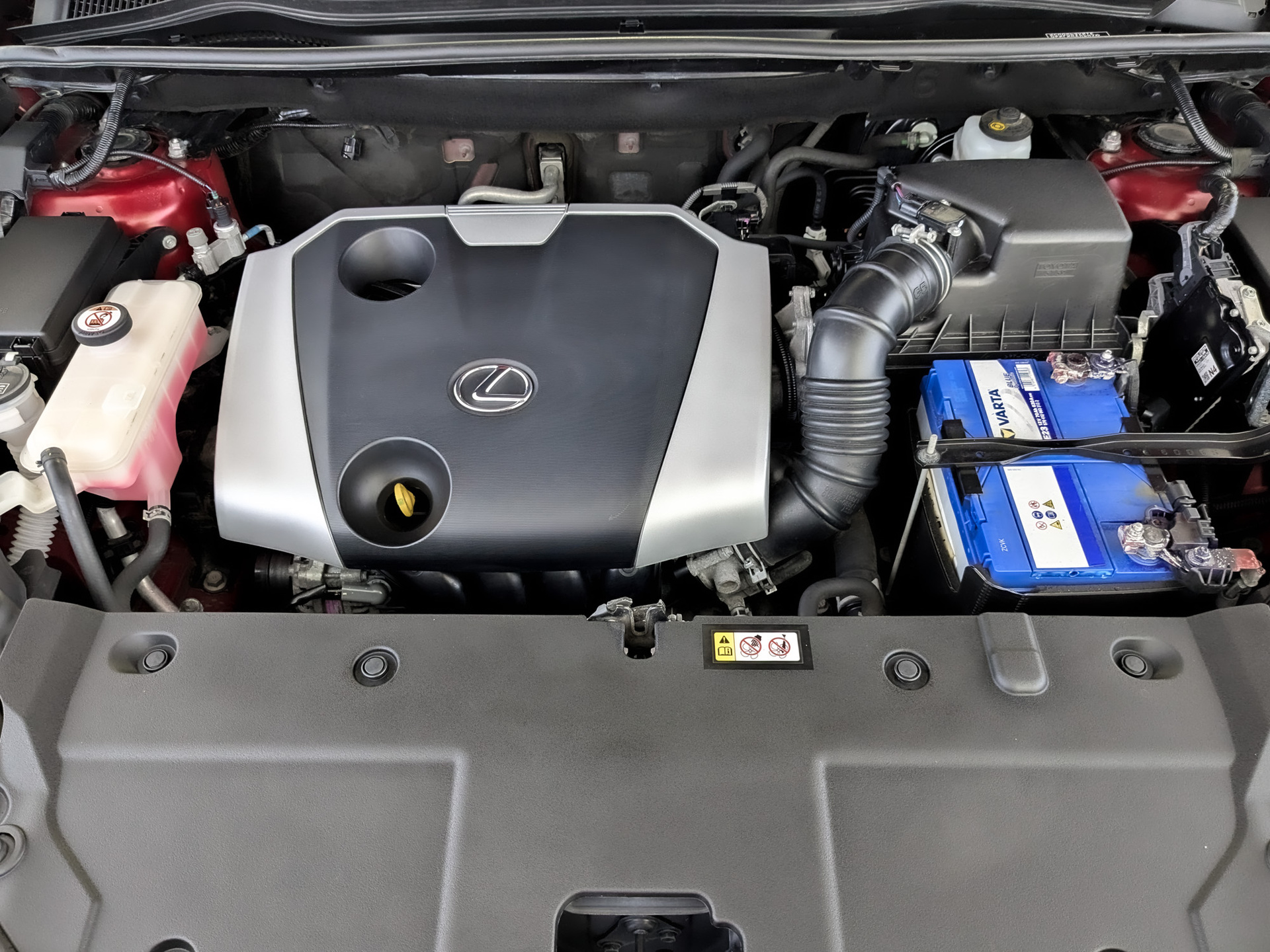 LEXUS NX 2.00 (150 л.с), автомат, 2020, пробег 111 913 км