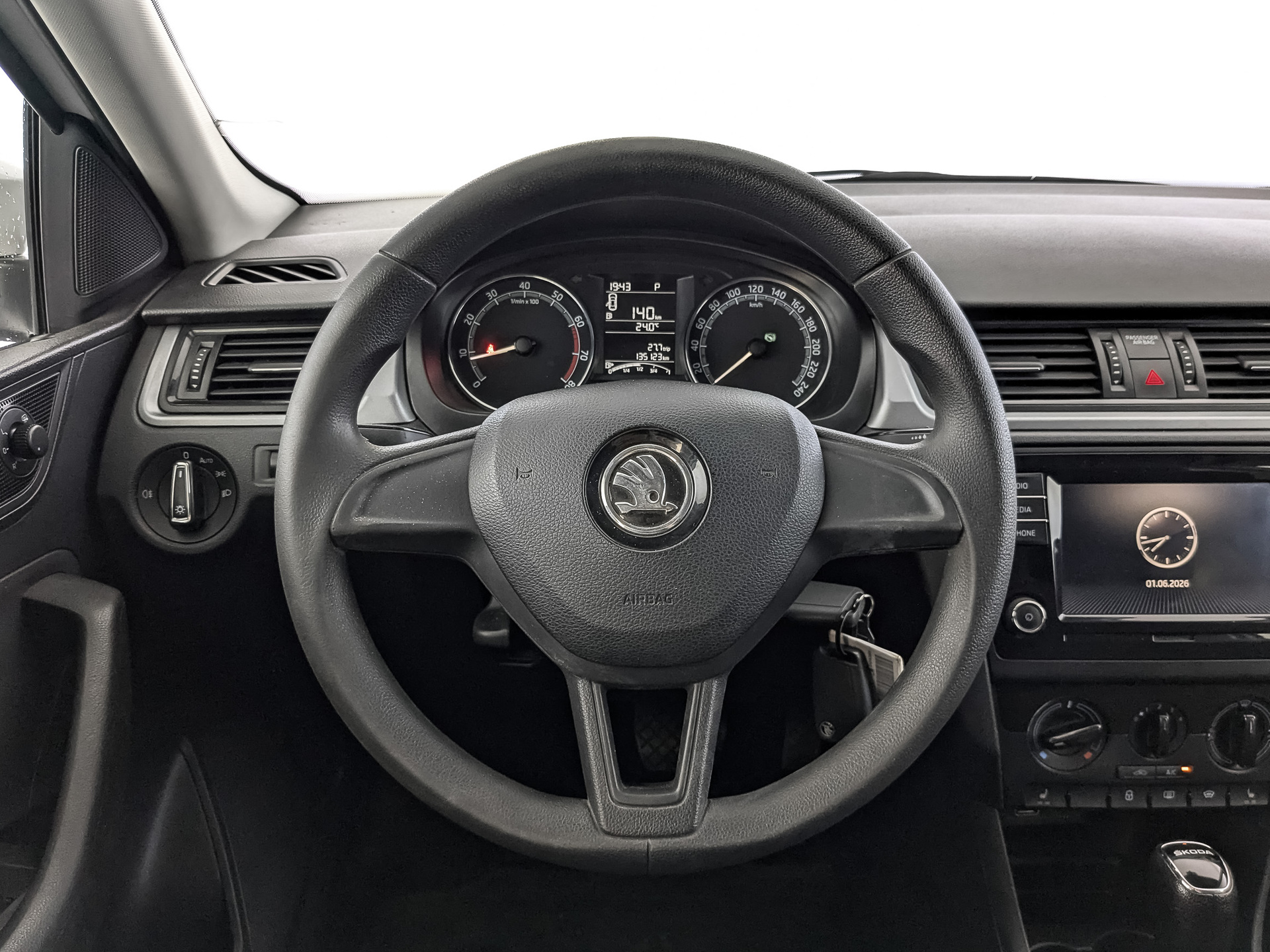 SKODA Rapid 1.60 (110 л.с), автомат, 2019, пробег 134 689 км