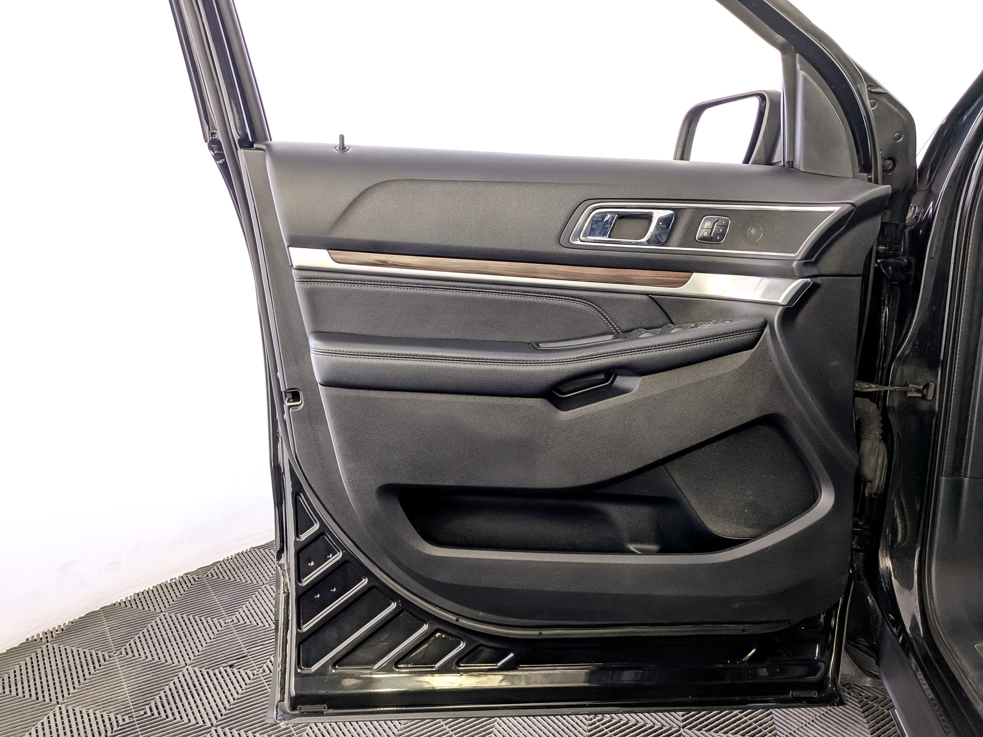 FORD Explorer 3.50 (249 л.с), автомат, 2018, пробег 212 530 км
