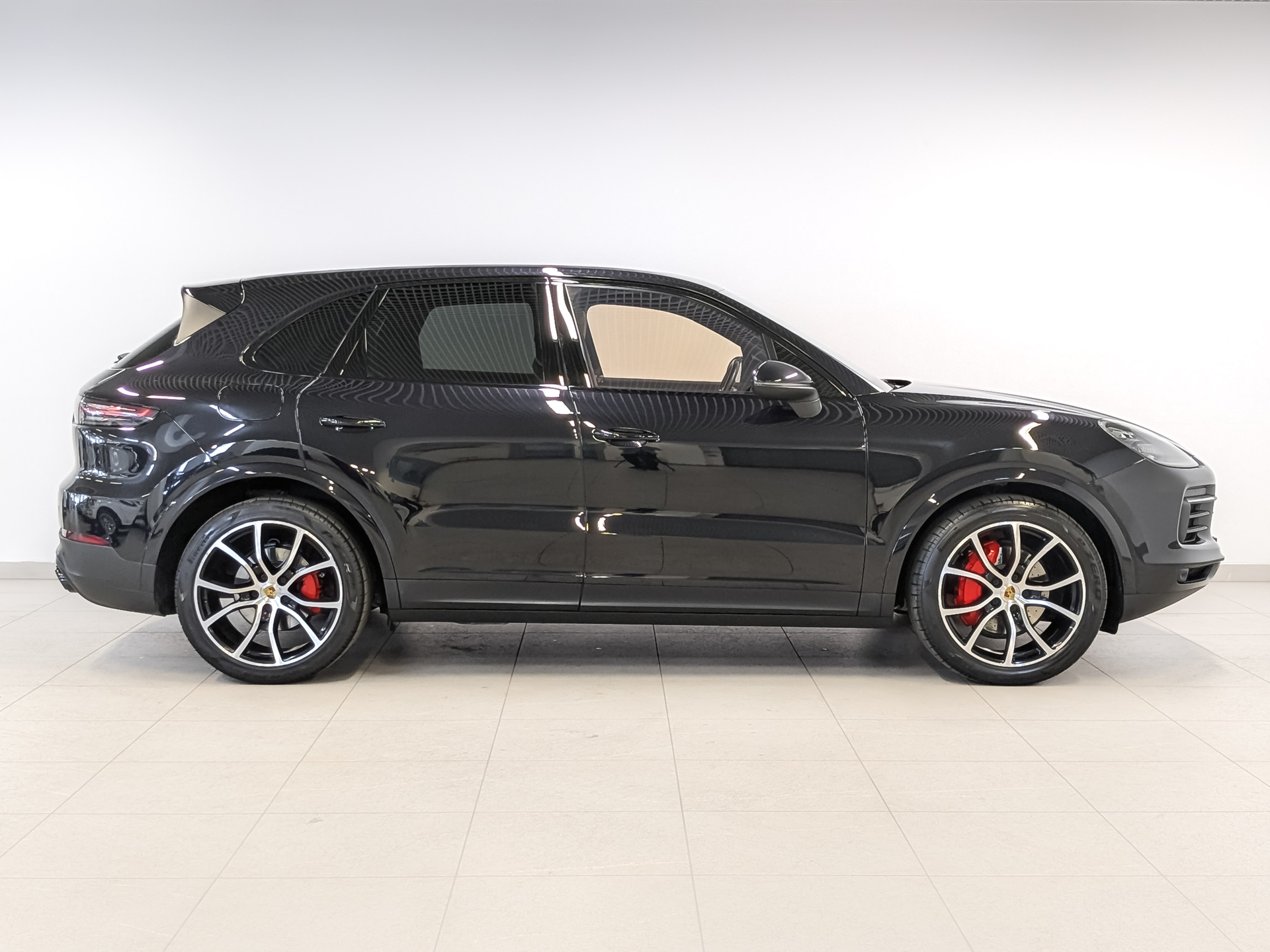 PORSCHE Cayenne 3.00 (340 л.с), автомат, 2021, пробег 95 374 км