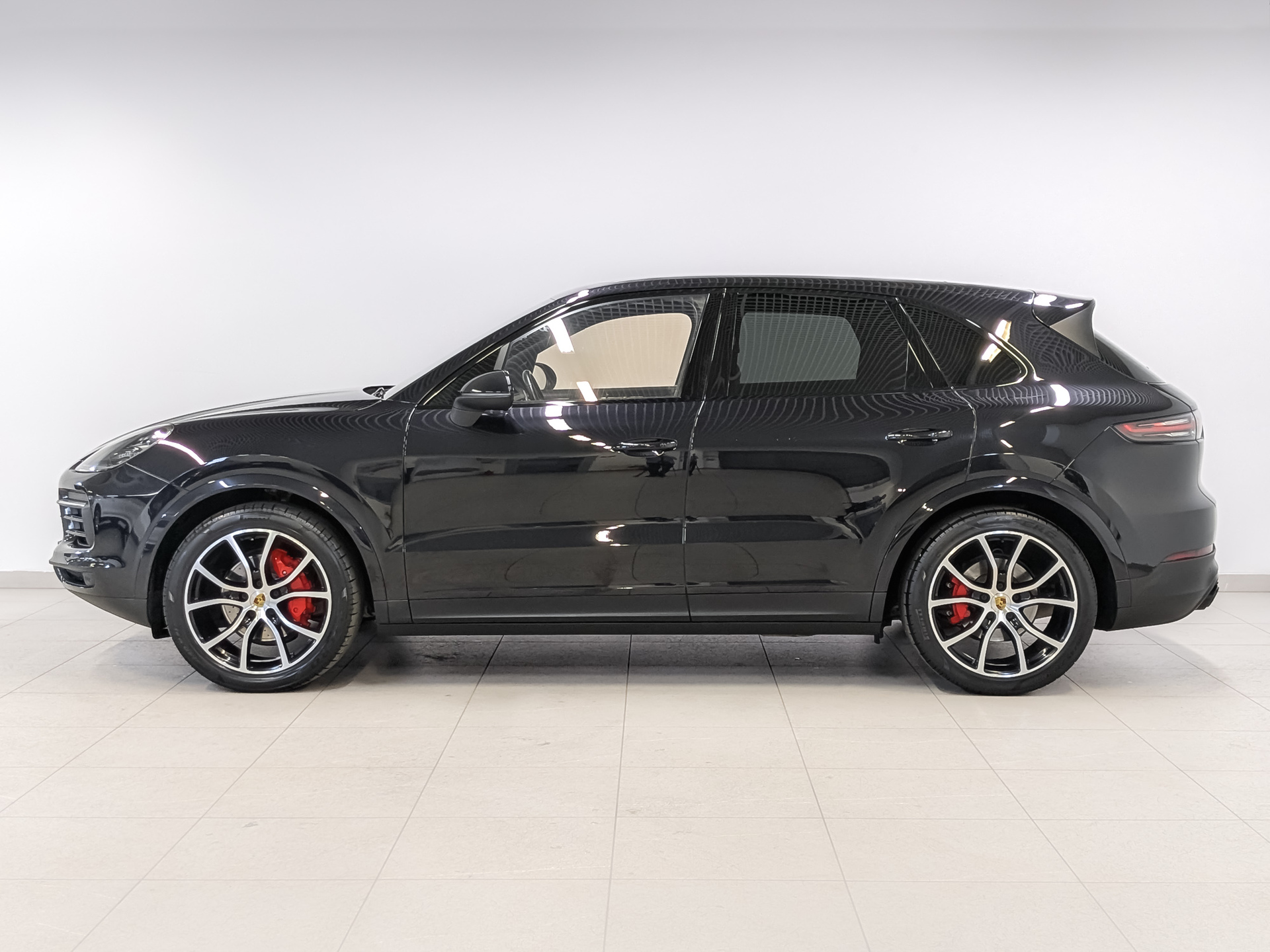 PORSCHE Cayenne 3.00 (340 л.с), автомат, 2021, пробег 95 374 км