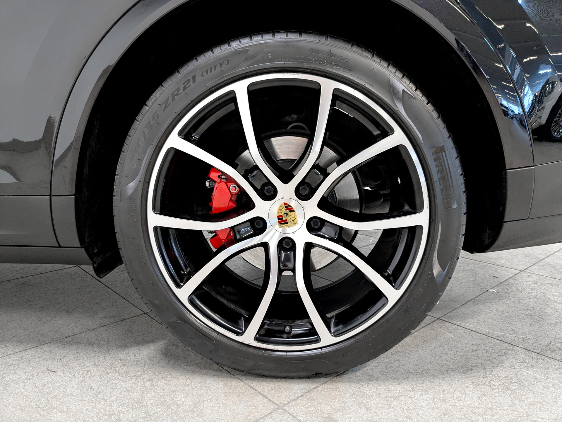PORSCHE Cayenne 3.00 (340 л.с), автомат, 2021, пробег 95 374 км