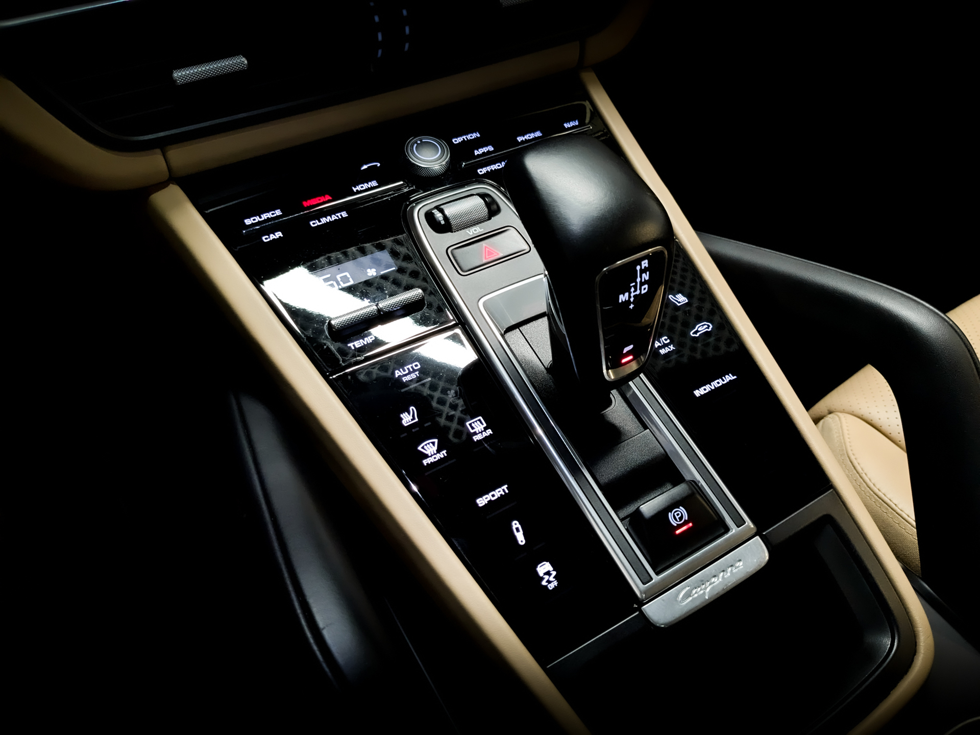 PORSCHE Cayenne 3.00 (340 л.с), автомат, 2021, пробег 95 374 км