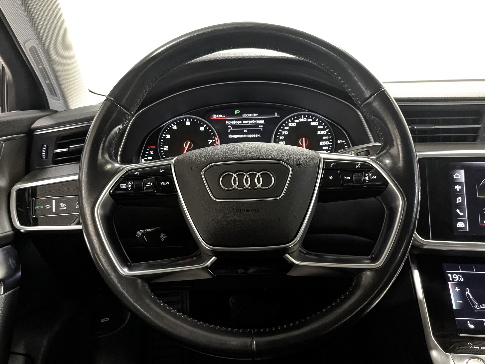 AUDI A6 2.00 (245 л.с), автомат, 2019, пробег 89 838 км