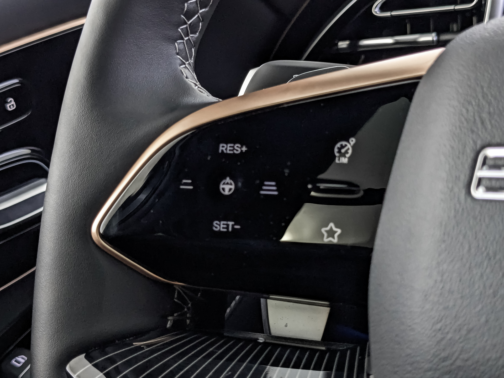 EXEED VX 2.00 (249 л.с), автомат, 2024, пробег 1 км