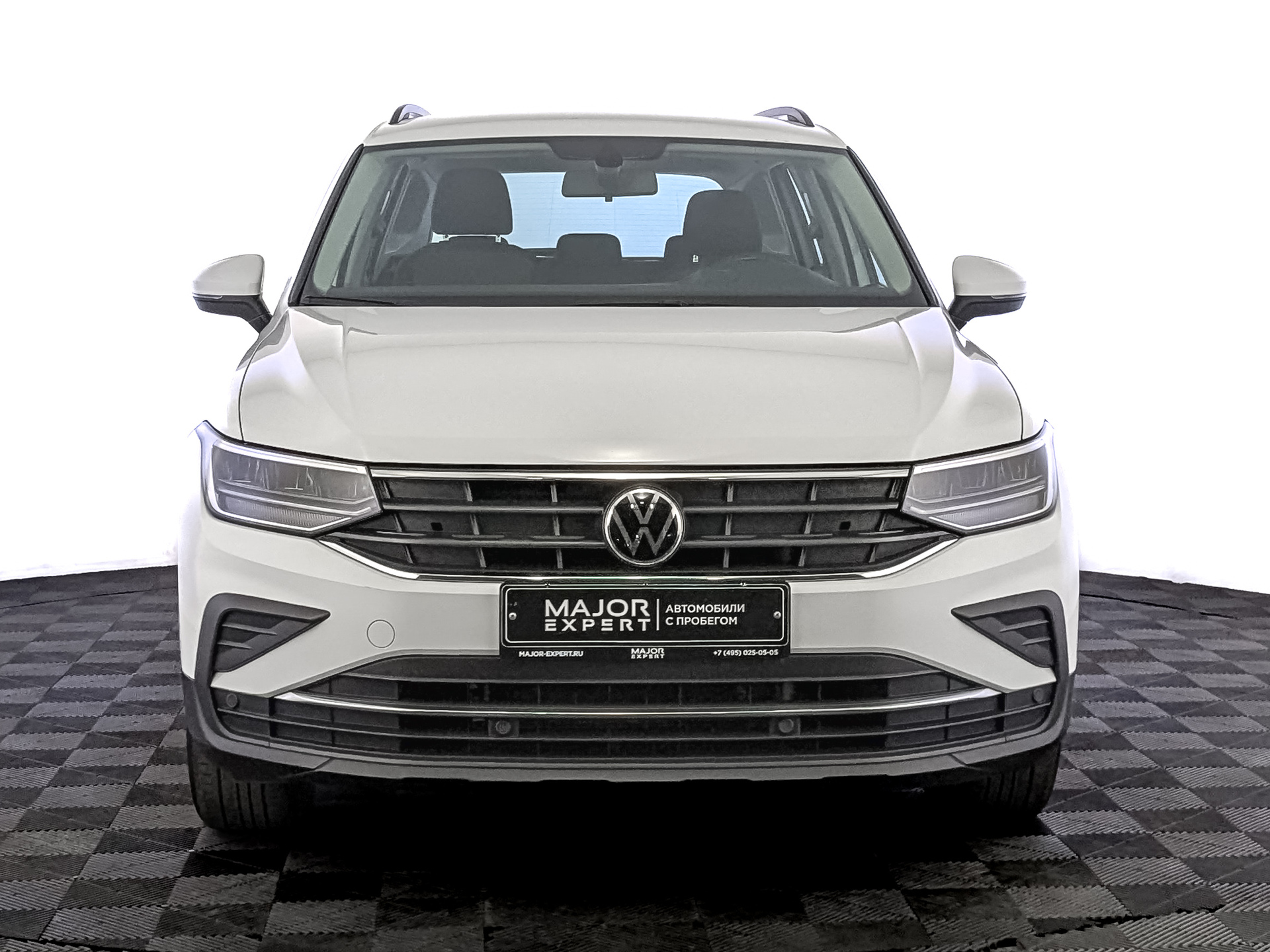 VOLKSWAGEN Tiguan 1.40 (150 л.с), автомат, 2021, пробег 73 888 км