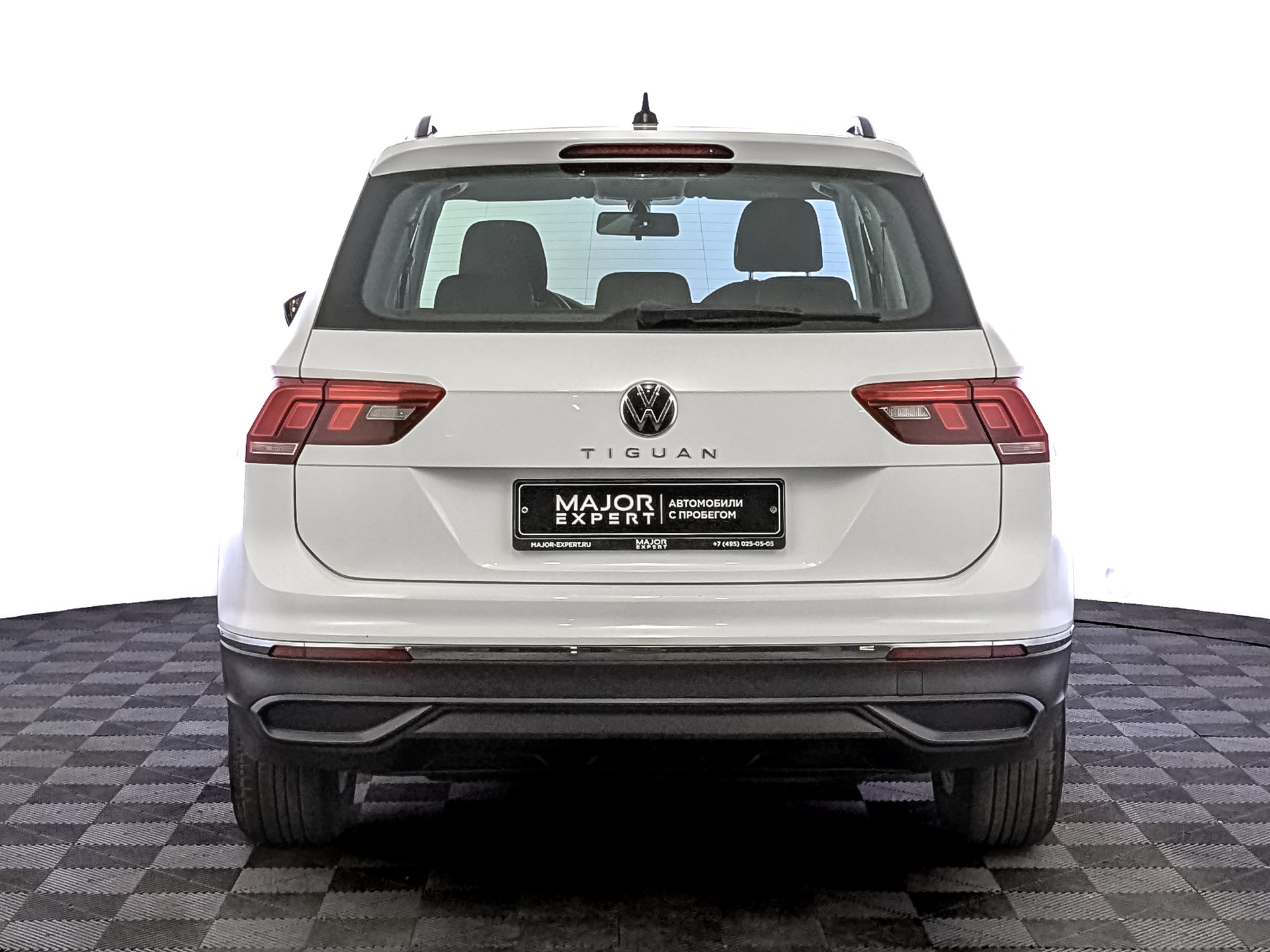 VOLKSWAGEN Tiguan 1.40 (150 л.с), автомат, 2021, пробег 73 888 км
