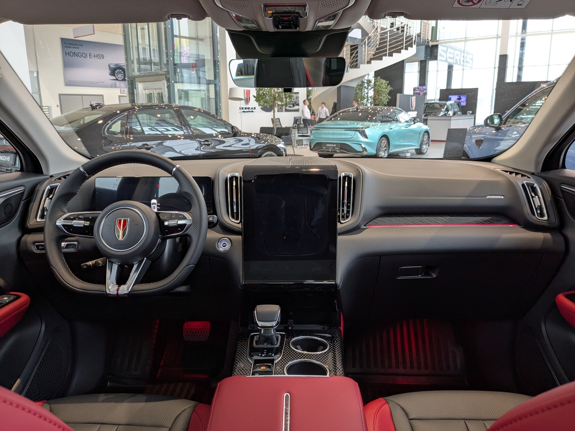 Фото Hongqi HS3 Comfort 1.5Т/156 7RT FWD