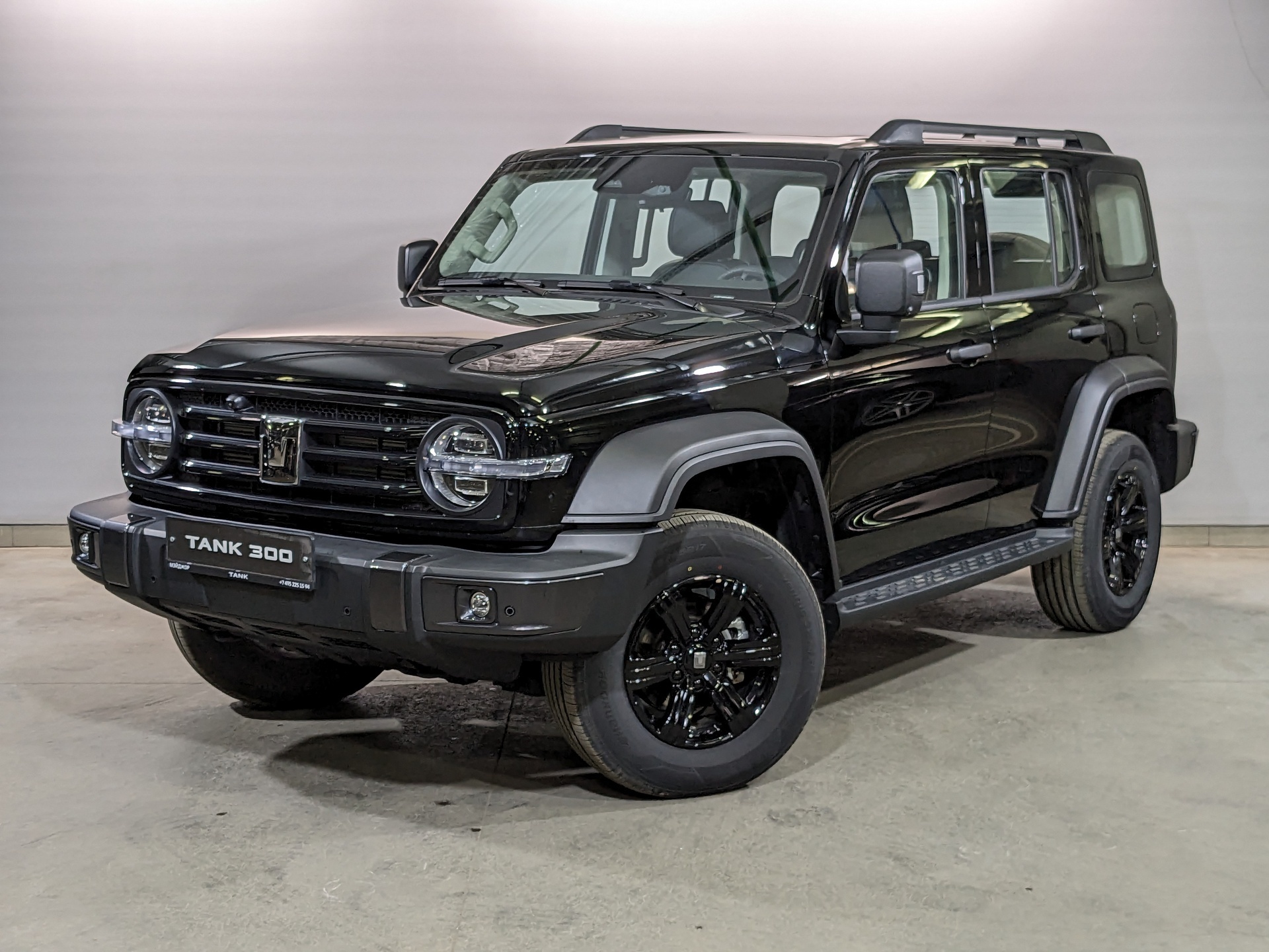 Фото Tank 300 Драйв (Adventure) 2.0T/218 8AT 4WD