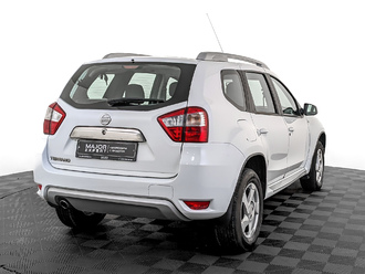 Nissan Terrano D10