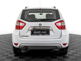 Nissan Terrano D10