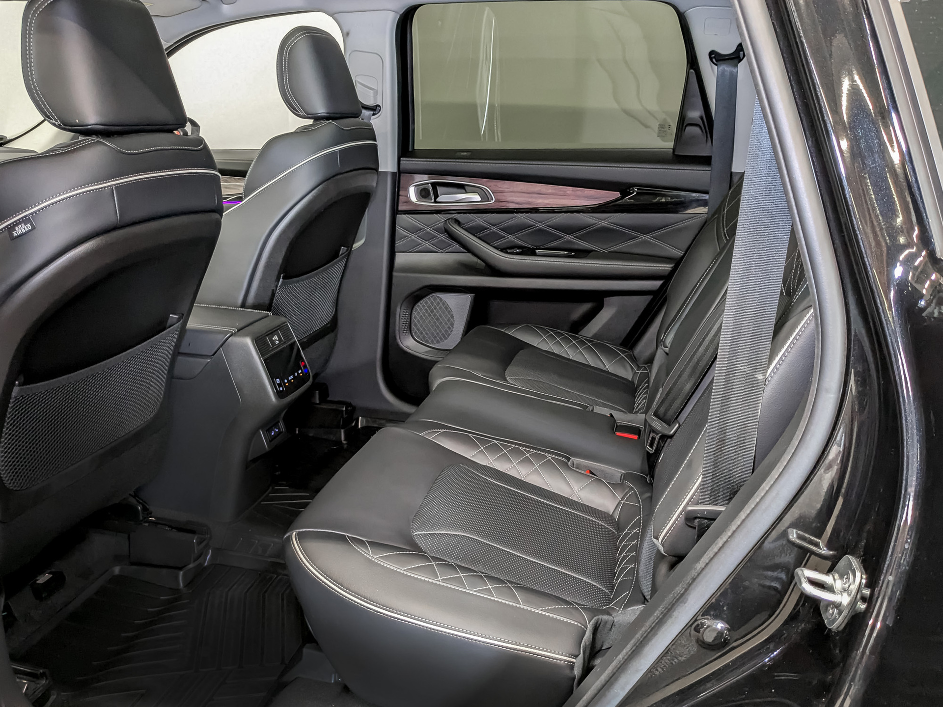 EXEED VX 2.00 (249 л.с), автомат, 2024, пробег 29 054 км