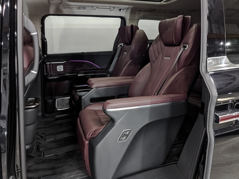 Фото Hongqi HQ9 с пробегом 1 086 км