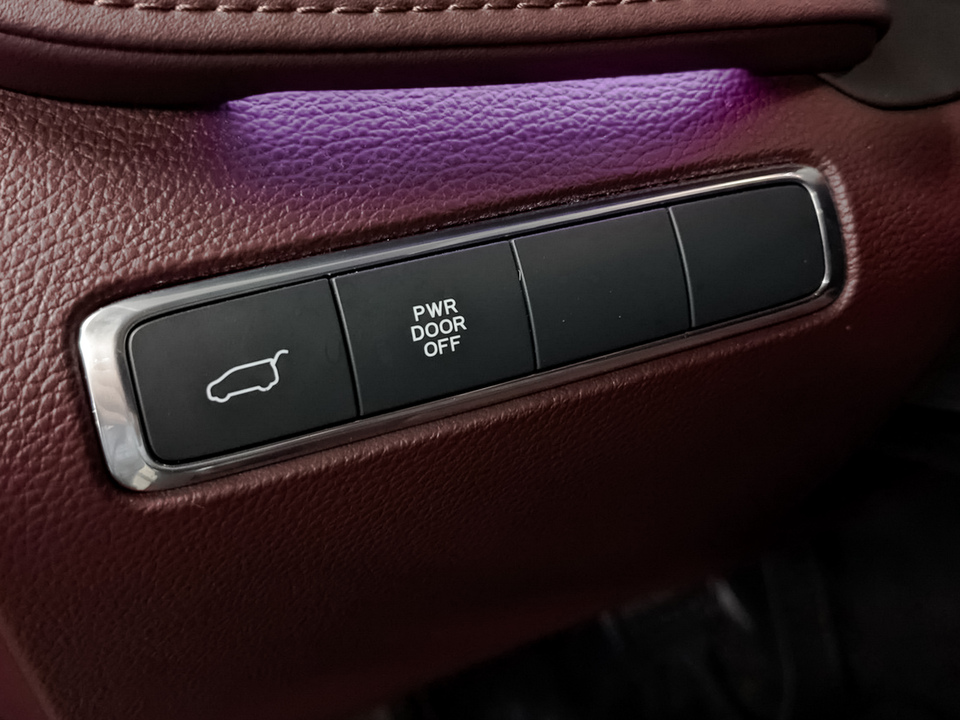 Фото Hongqi HQ9 с пробегом 1 086 км