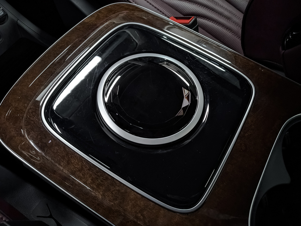 Фото Hongqi HQ9 с пробегом 1 086 км
