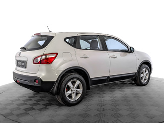 Nissan Qashqai I J10E