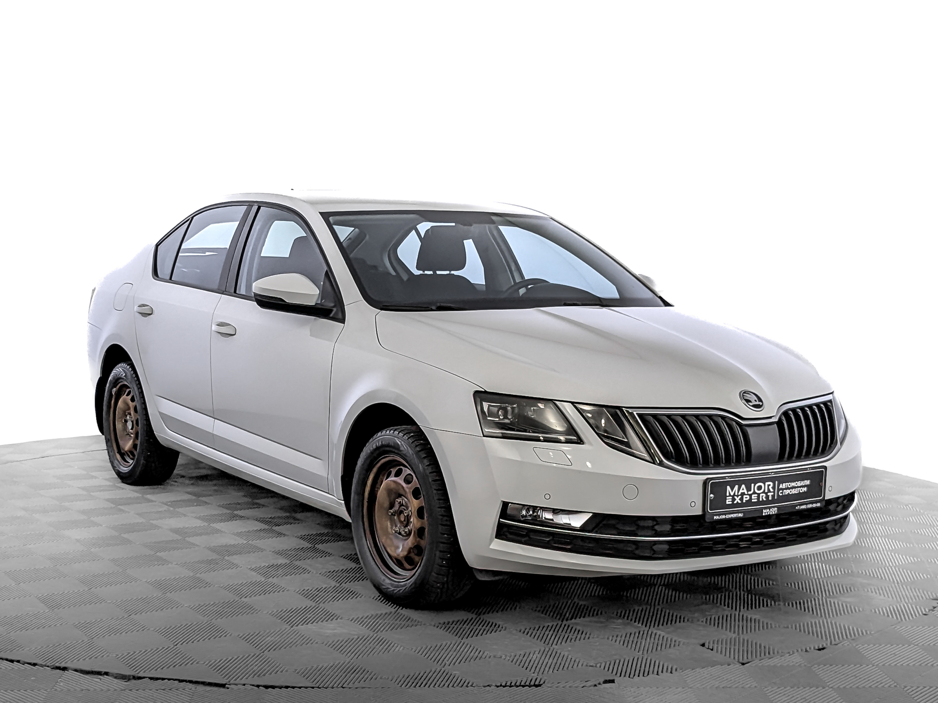 SKODA Octavia 1.60 (110 л.с), автомат, 2020, пробег 118 839 км