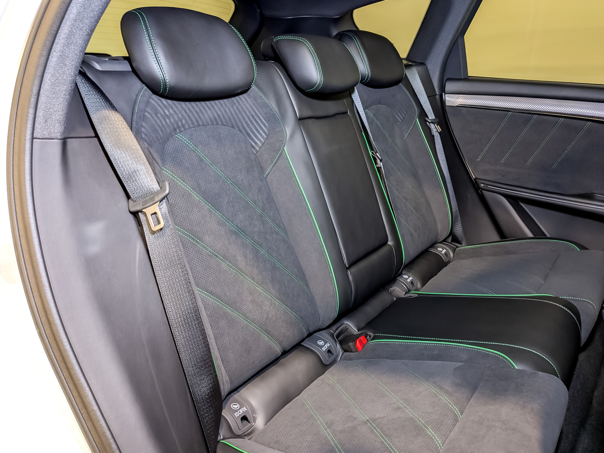 Фото Voyah Free FL EVR SPORT+ 1.5ELH/224 43кВт 4WD