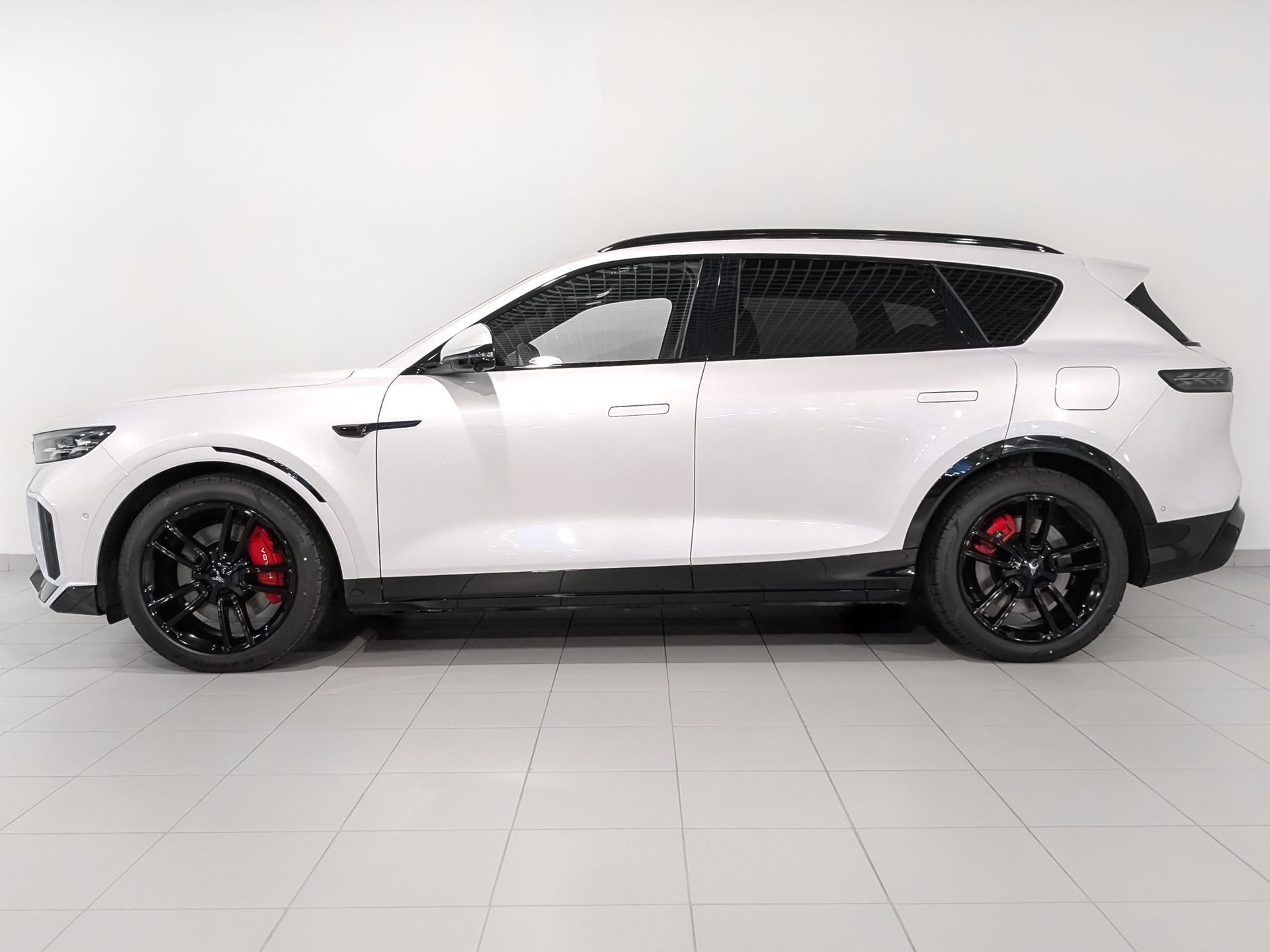 Фото Voyah Free FL EVR SPORT+ 1.5ELH/224 43кВт 4WD