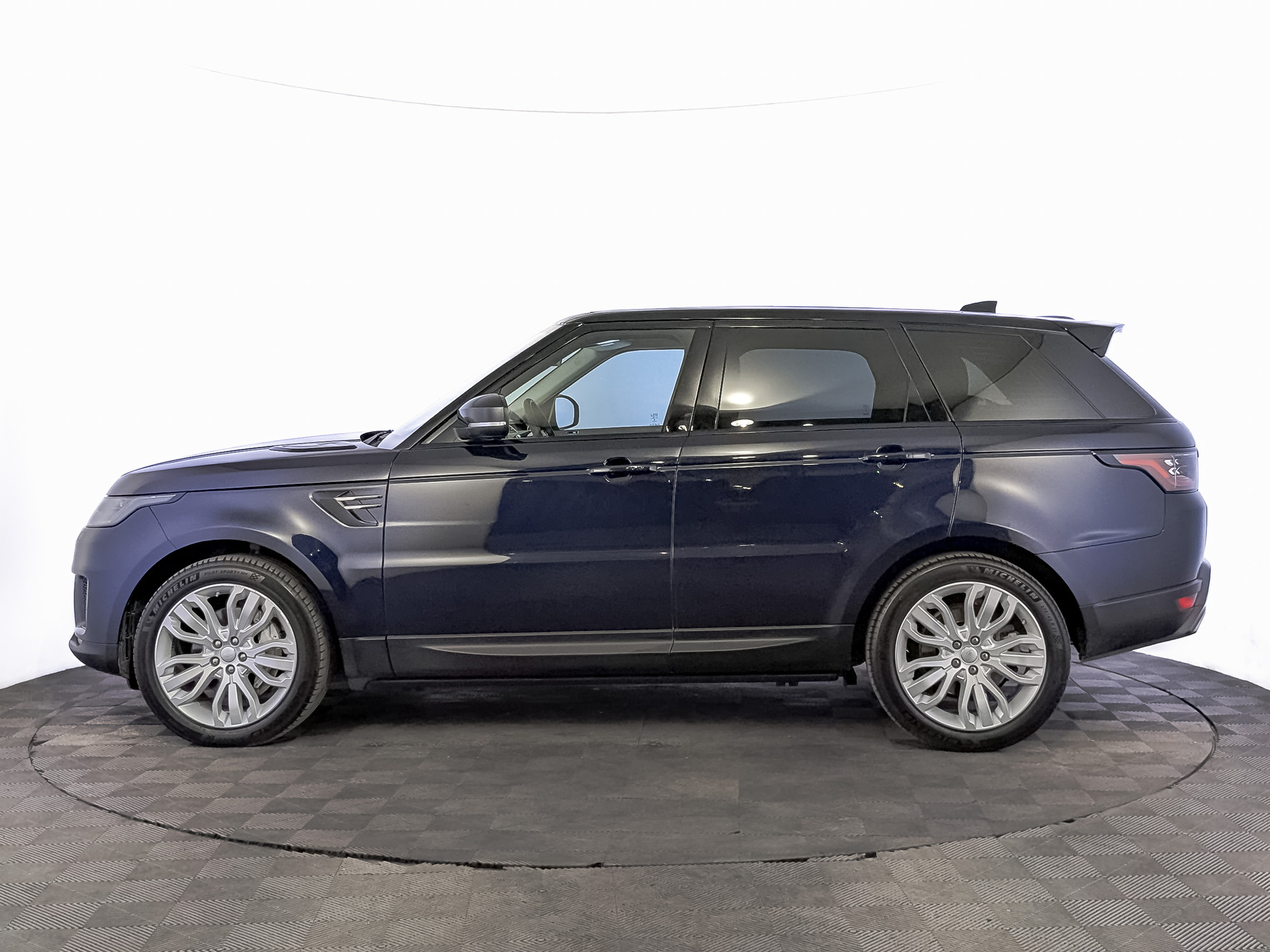 LAND ROVER Range Rover Sport 3.00 (249 л.с), автомат, 2020, пробег 135 976 км