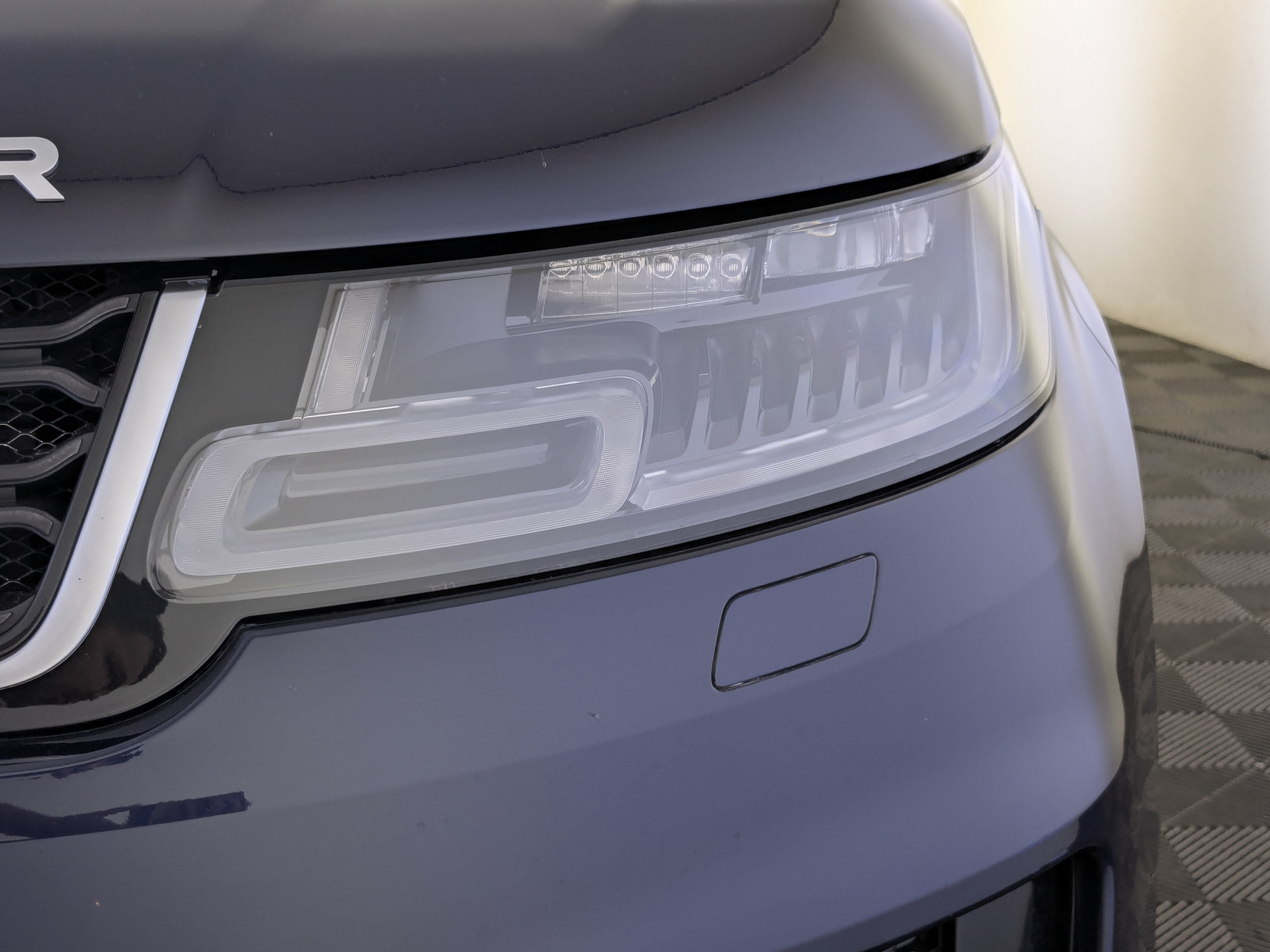 LAND ROVER Range Rover Sport 3.00 (249 л.с), автомат, 2020, пробег 135 976 км