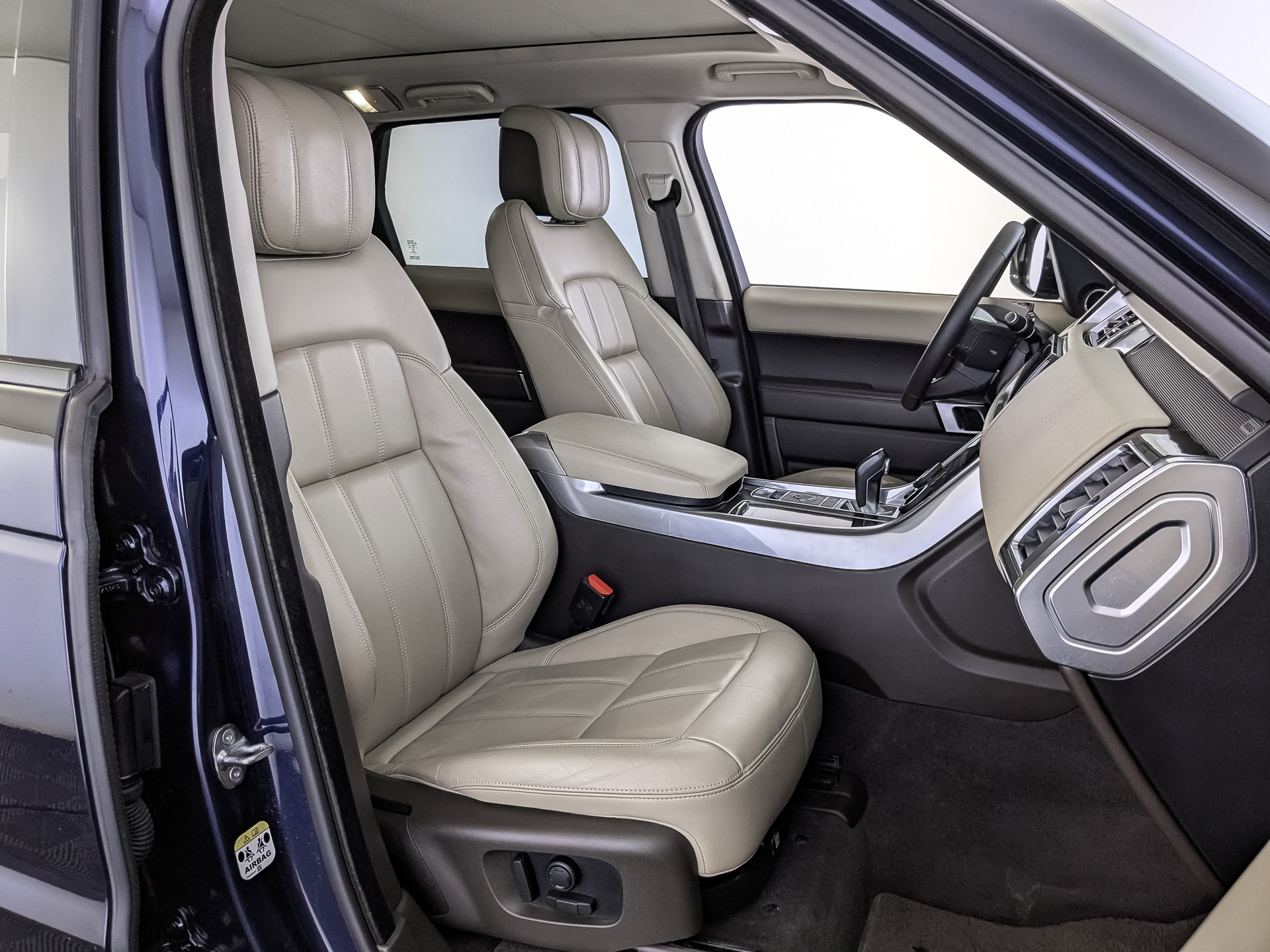 LAND ROVER Range Rover Sport 3.00 (249 л.с), автомат, 2020, пробег 135 976 км