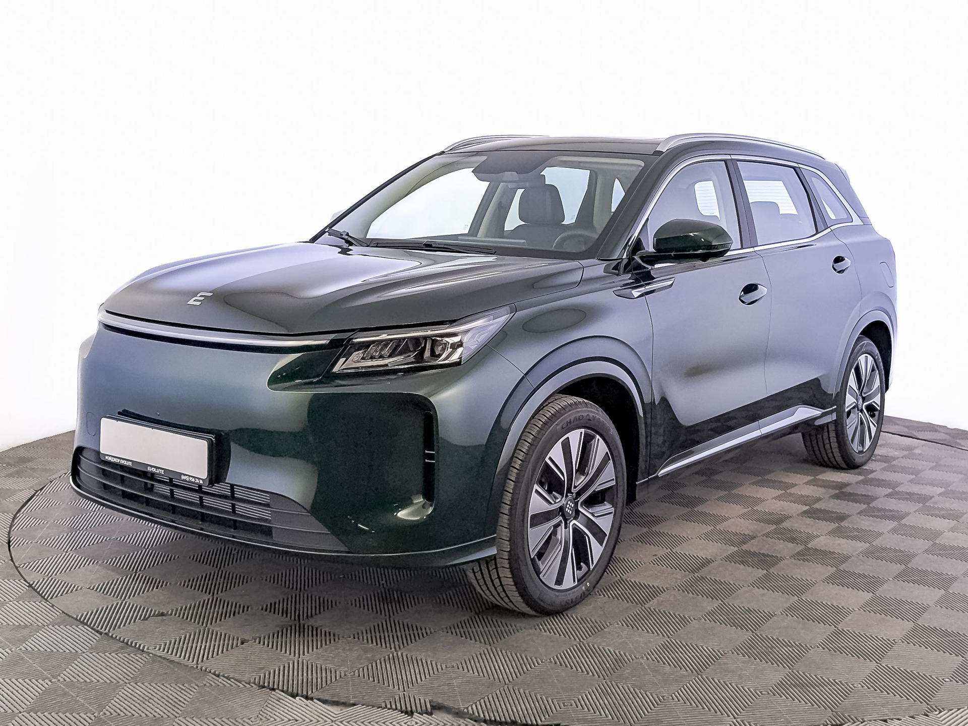 Фото Evolute i-SPACE 5 мест 1.5ELH/159 25кВт 4WD
